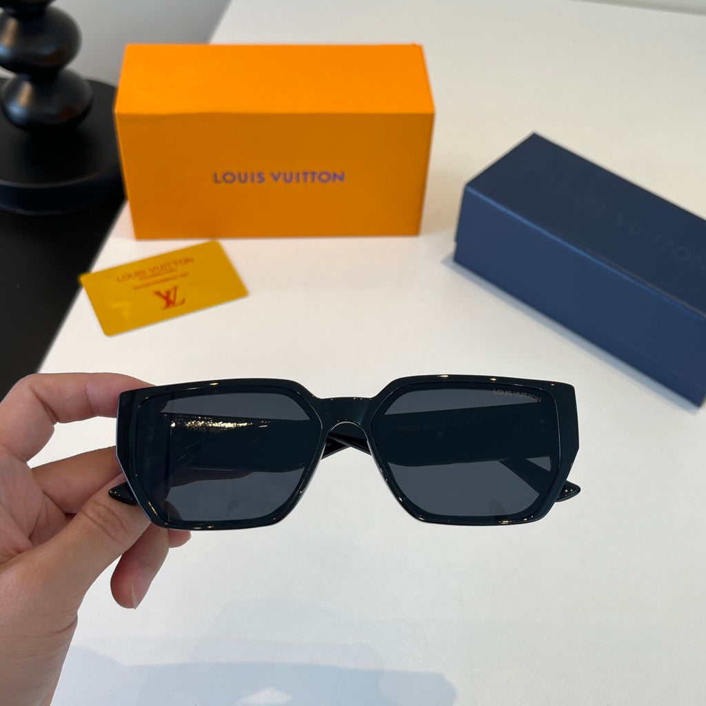 Louis Vuitton Fashion Black Lens Sunglasses for Men & Women - 431125 - detail image 6