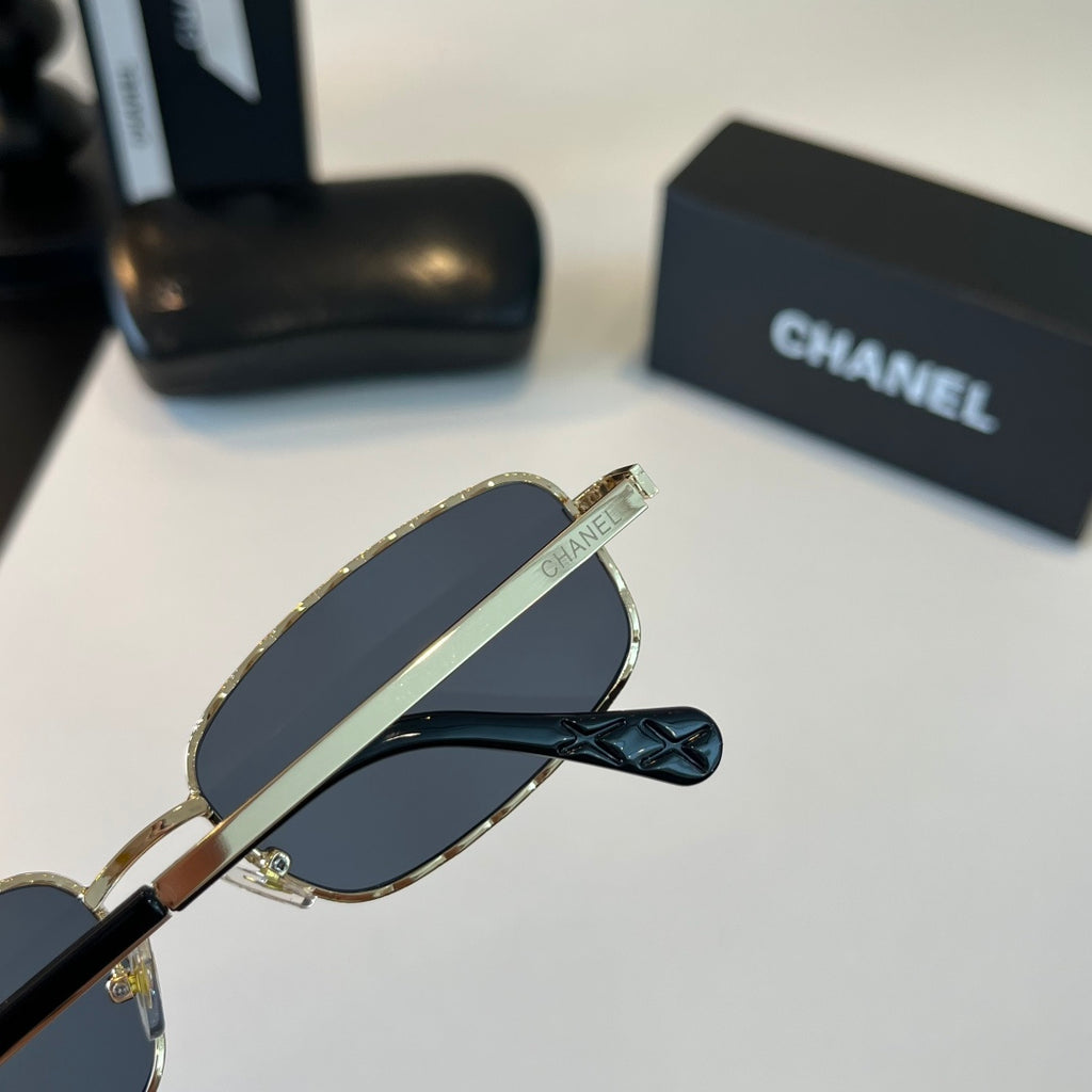Chanel Metal Fashion Silver Lens Sunglasses for Men & Women - 371779 - detail image 7