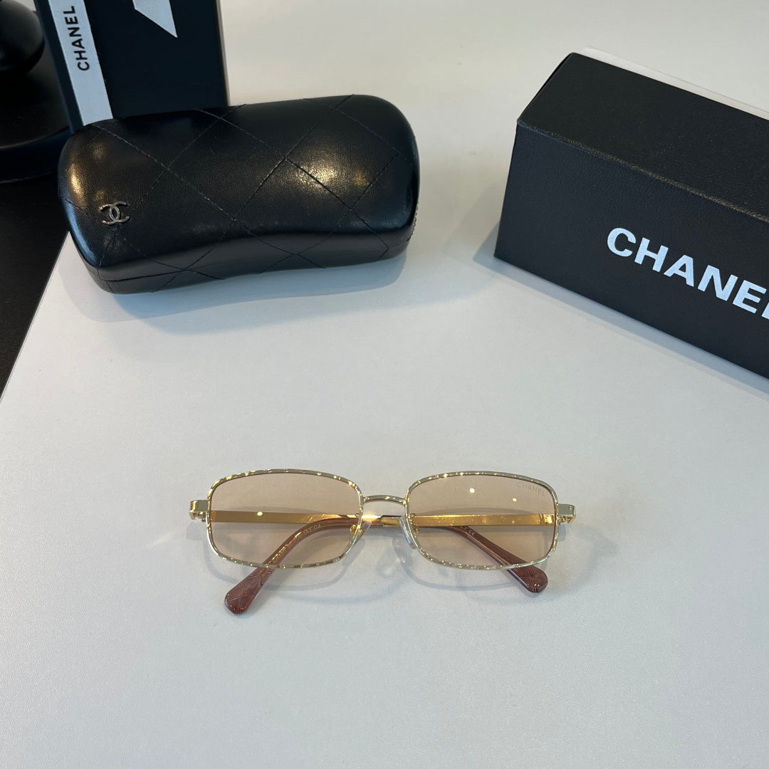 Chanel Metal Fashion Silver Lens Sunglasses for Men & Women - 431534 - detail image 4