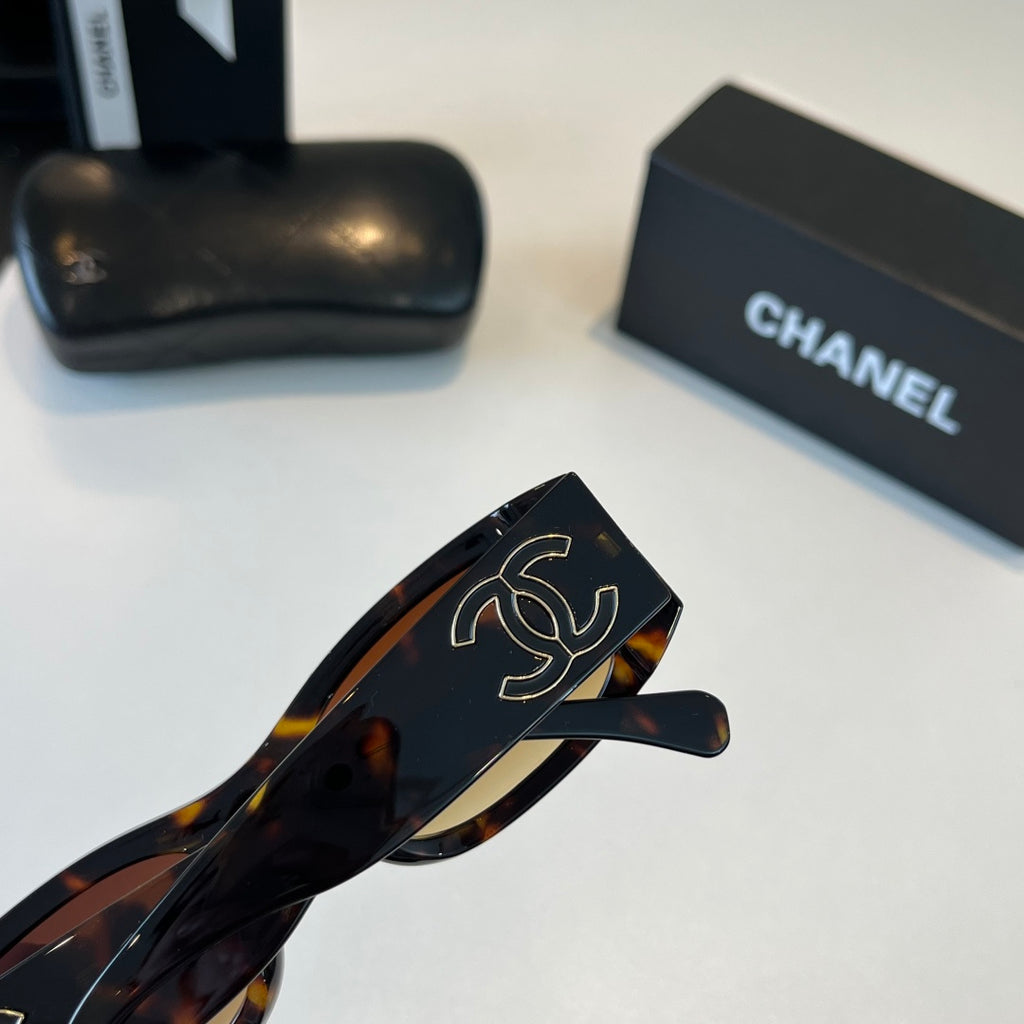 Chanel Fashion Black Lens Sunglasses for Men & Women - 382259 - detail image 6