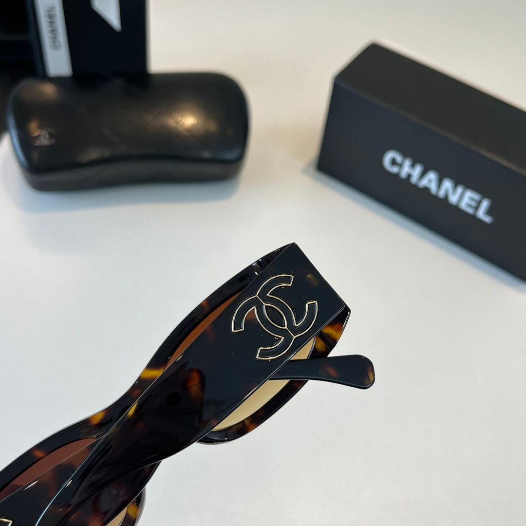 Chanel Fashion Black Lens Sunglasses for Men & Women - 415328 - detail image 6