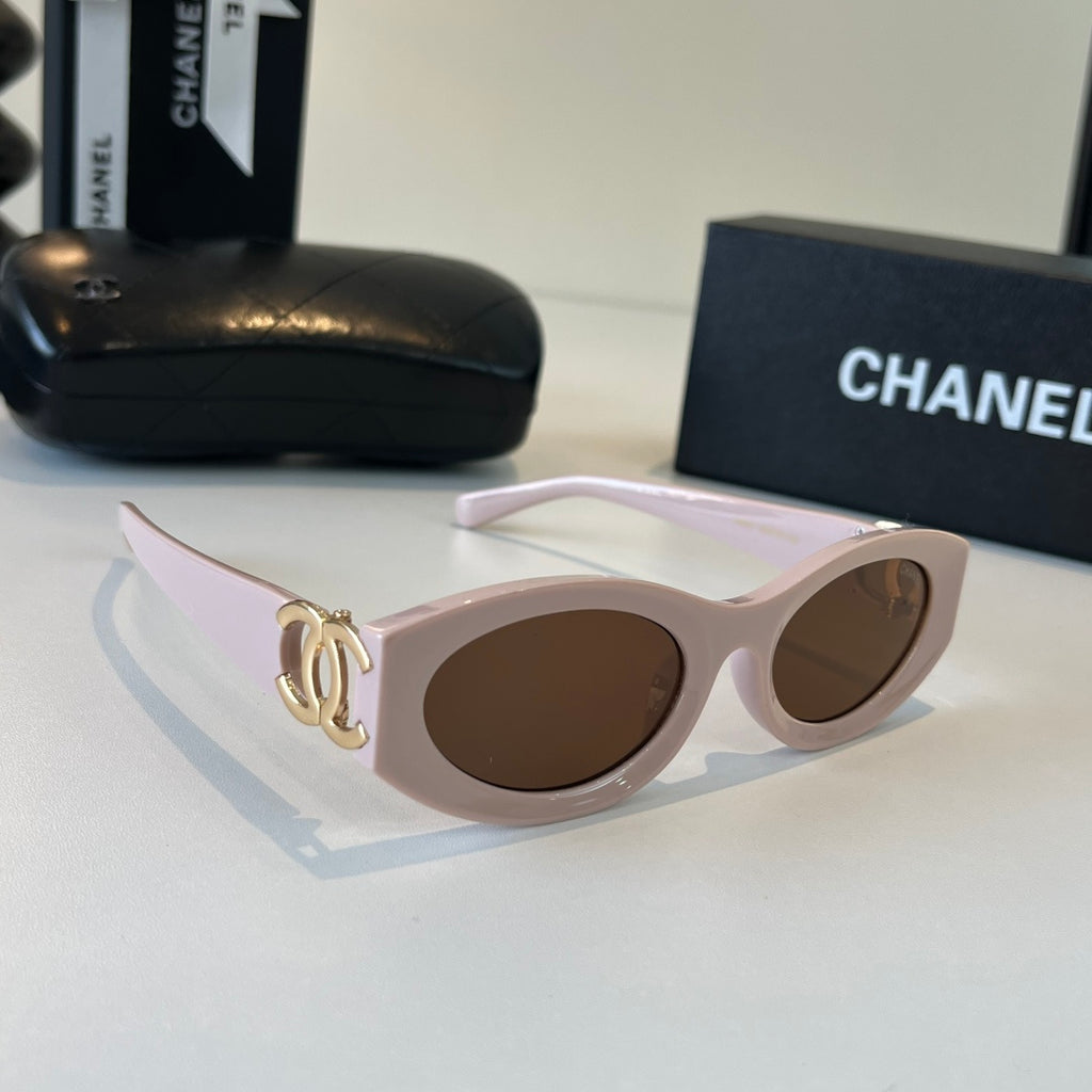 Chanel Fashion Brown Lens Sunglasses for Men & Women - 465200
