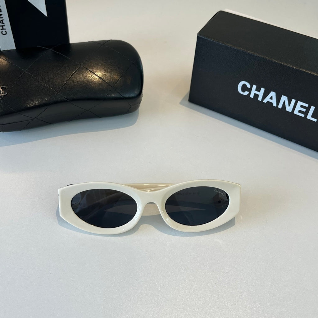 Chanel Fashion Silver Lens Sunglasses for Men & Women - 382262 - detail image 5