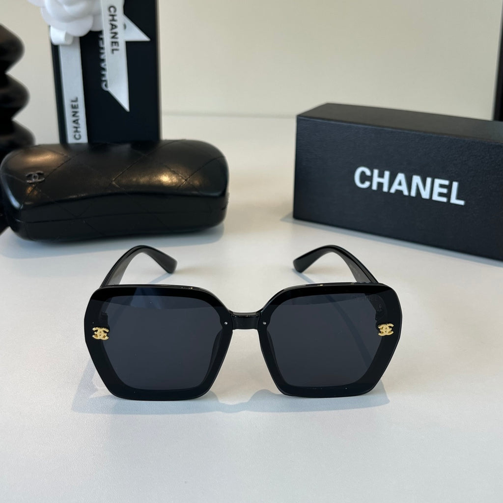 Chanel Fashion Black Lens Sunglasses for Men & Women - 415334 - detail image 2