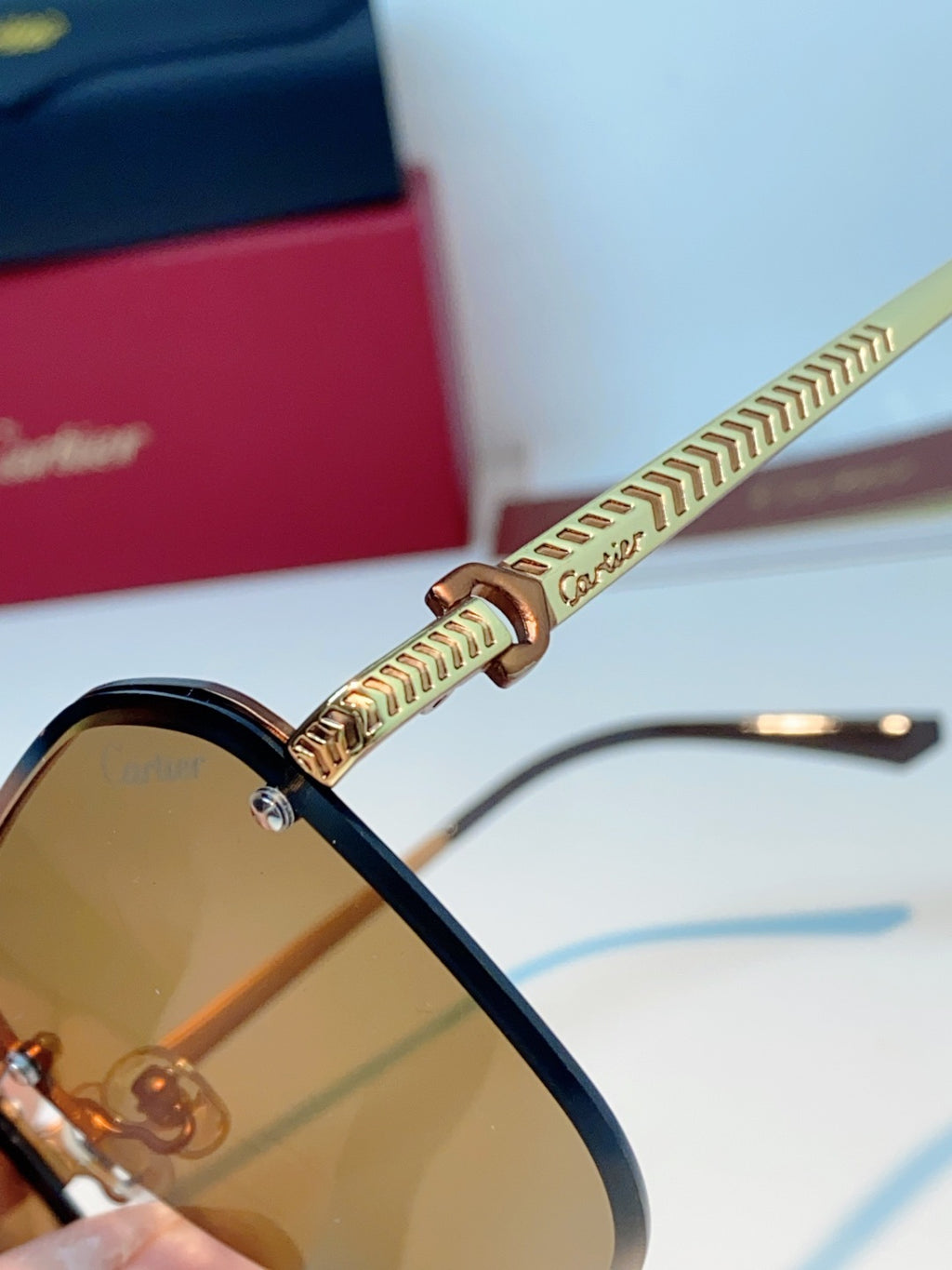 Cartier Lightweight Rimless Brown Lens Sunglasses for Men & Women - 372271 - detail image 8