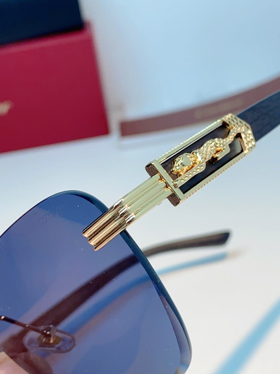 Cartier Lightweight Rimless Blue Lens Sunglasses for Men & Women - 358573 - detail image 8