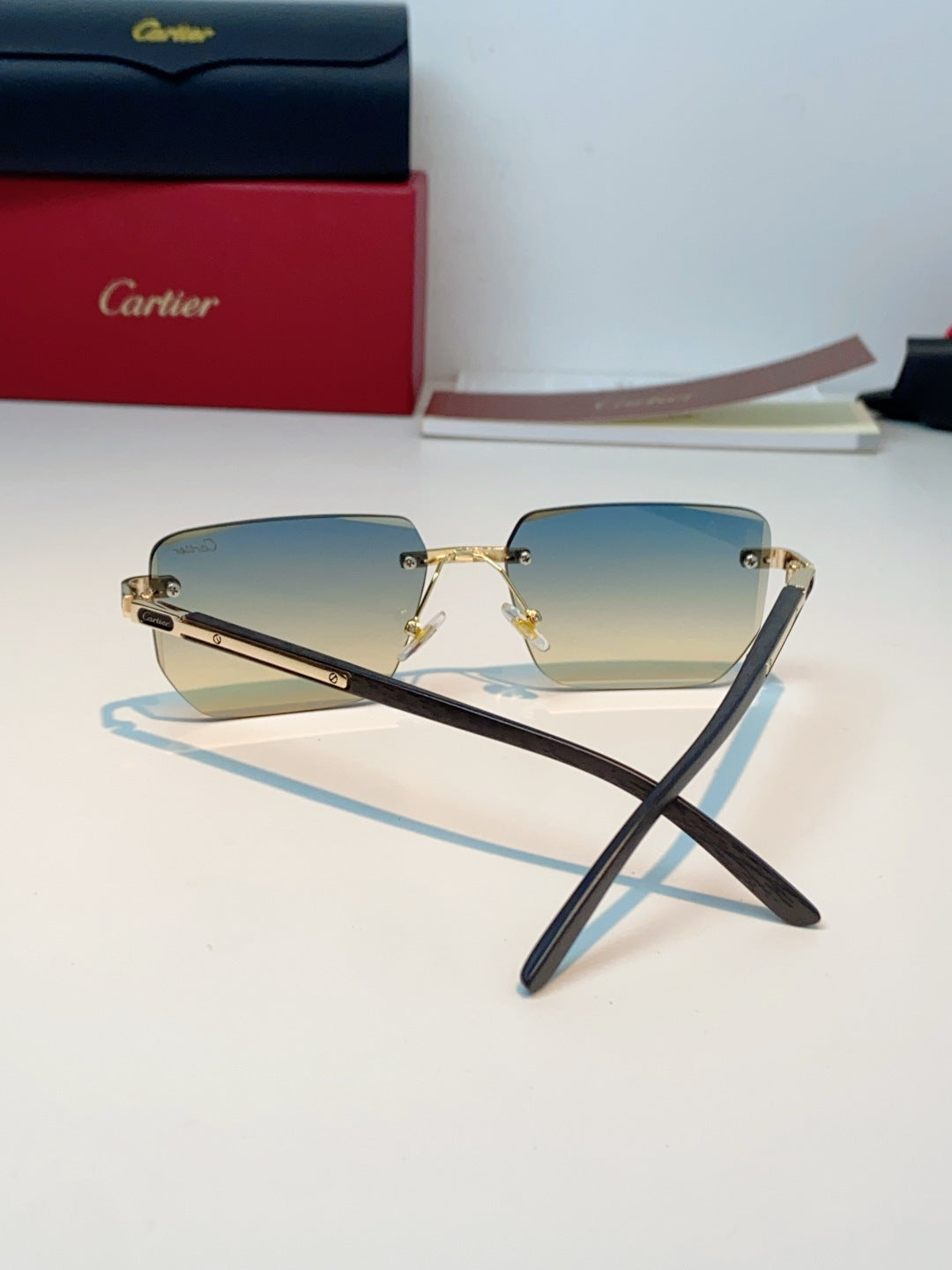 Cartier Lightweight Metal Rimless Gold Lens Sunglasses for Men & Wome - 358512 - detail image 3
