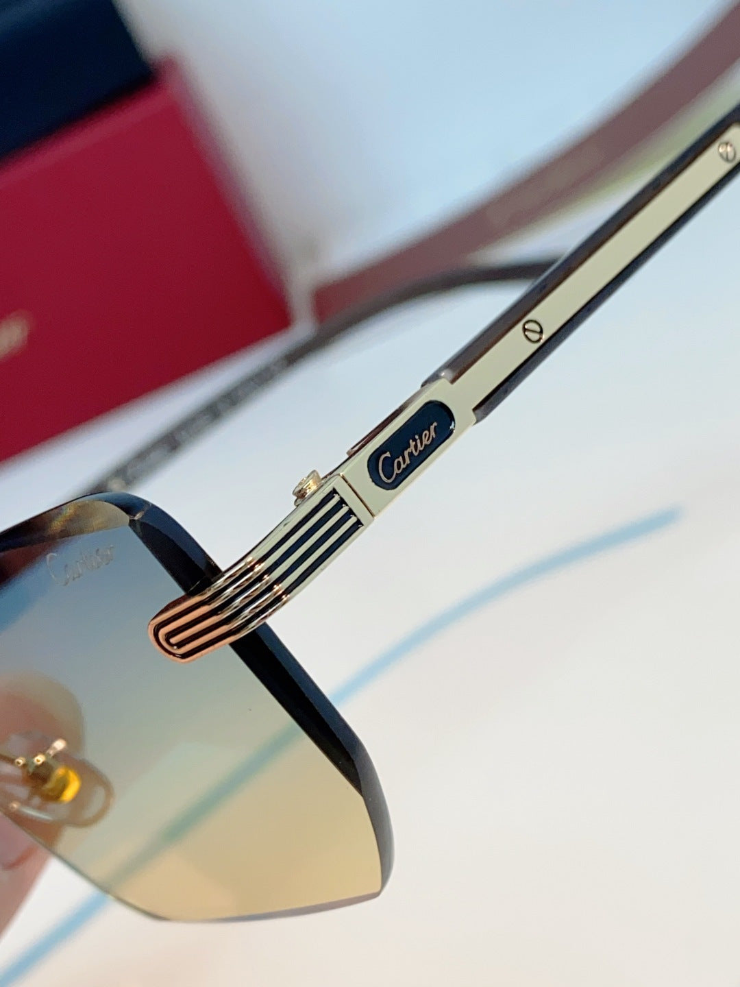 Cartier Lightweight Metal Rimless Gold Lens Sunglasses for Men & Wome - 358512 - detail image 8