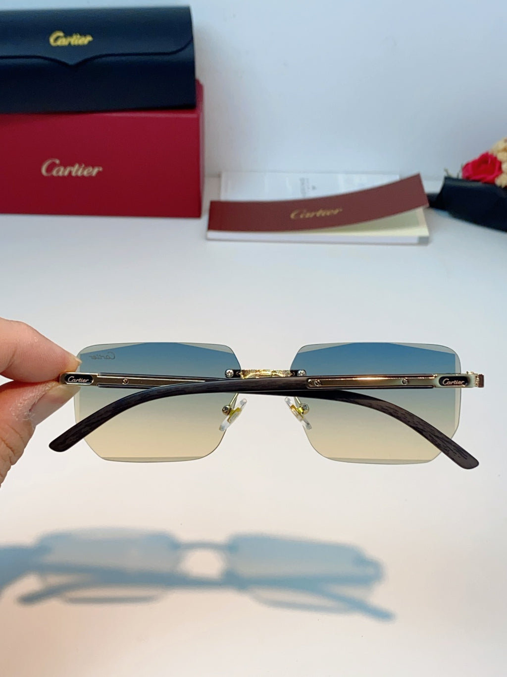 Cartier Lightweight Metal Rimless Gold Lens Sunglasses for Men & Wome - 358512 - detail image 5