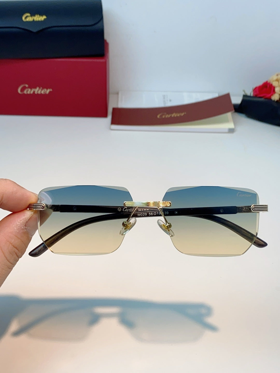 Cartier Lightweight Metal Rimless Gold Lens Sunglasses for Men & Wome - 358512 - detail image 4