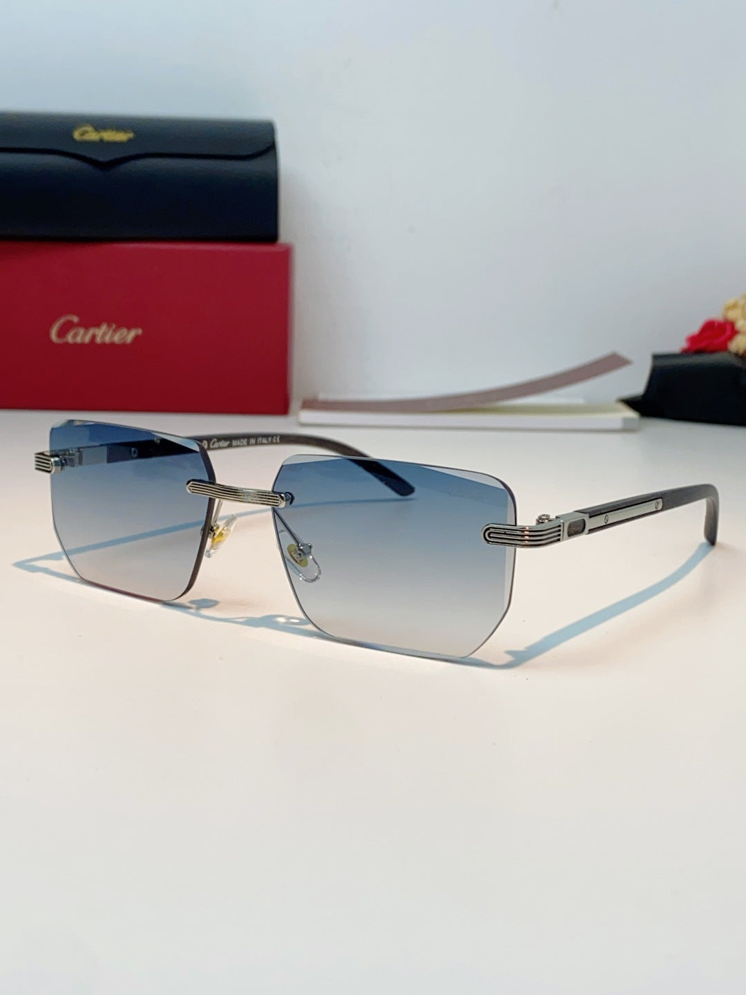 Cartier Lightweight Metal Rimless Silver Lens Sunglasses for Men & Wo - 358513