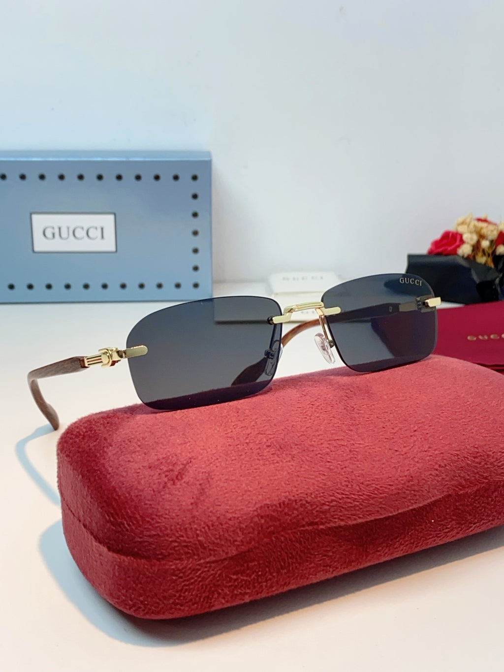 Gucci Lightweight Metal Rimless Black Lens Sunglasses for Men & Women - detail image 11