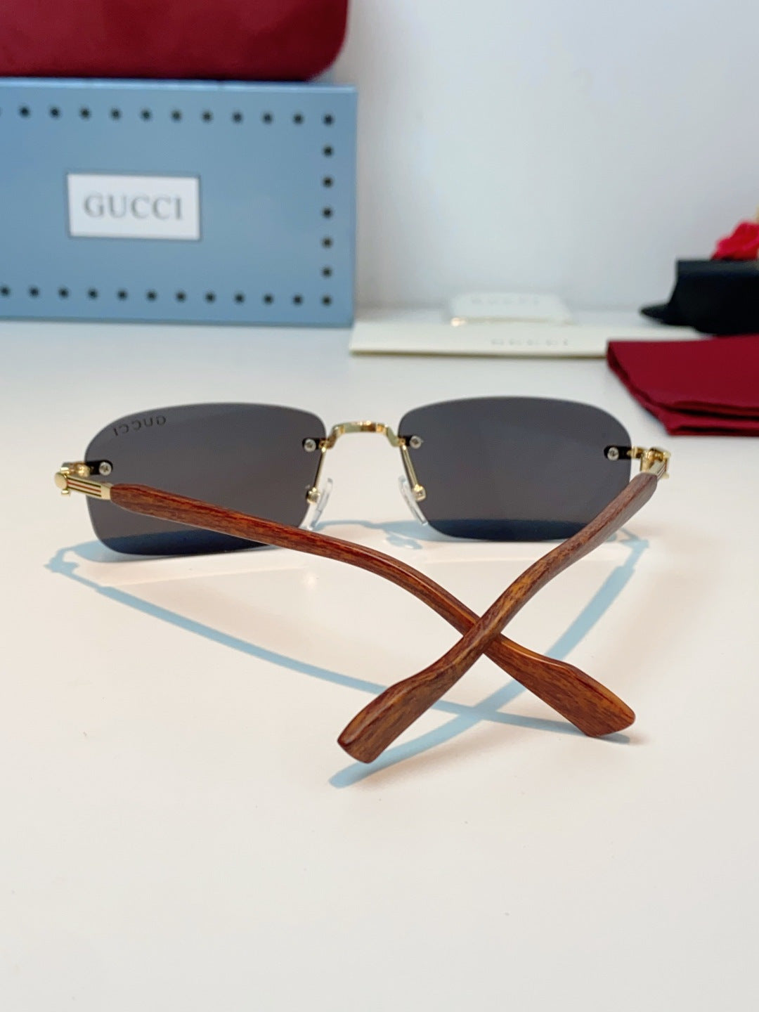 Gucci Lightweight Metal Rimless Black Lens Sunglasses for Men & Women - detail image 3