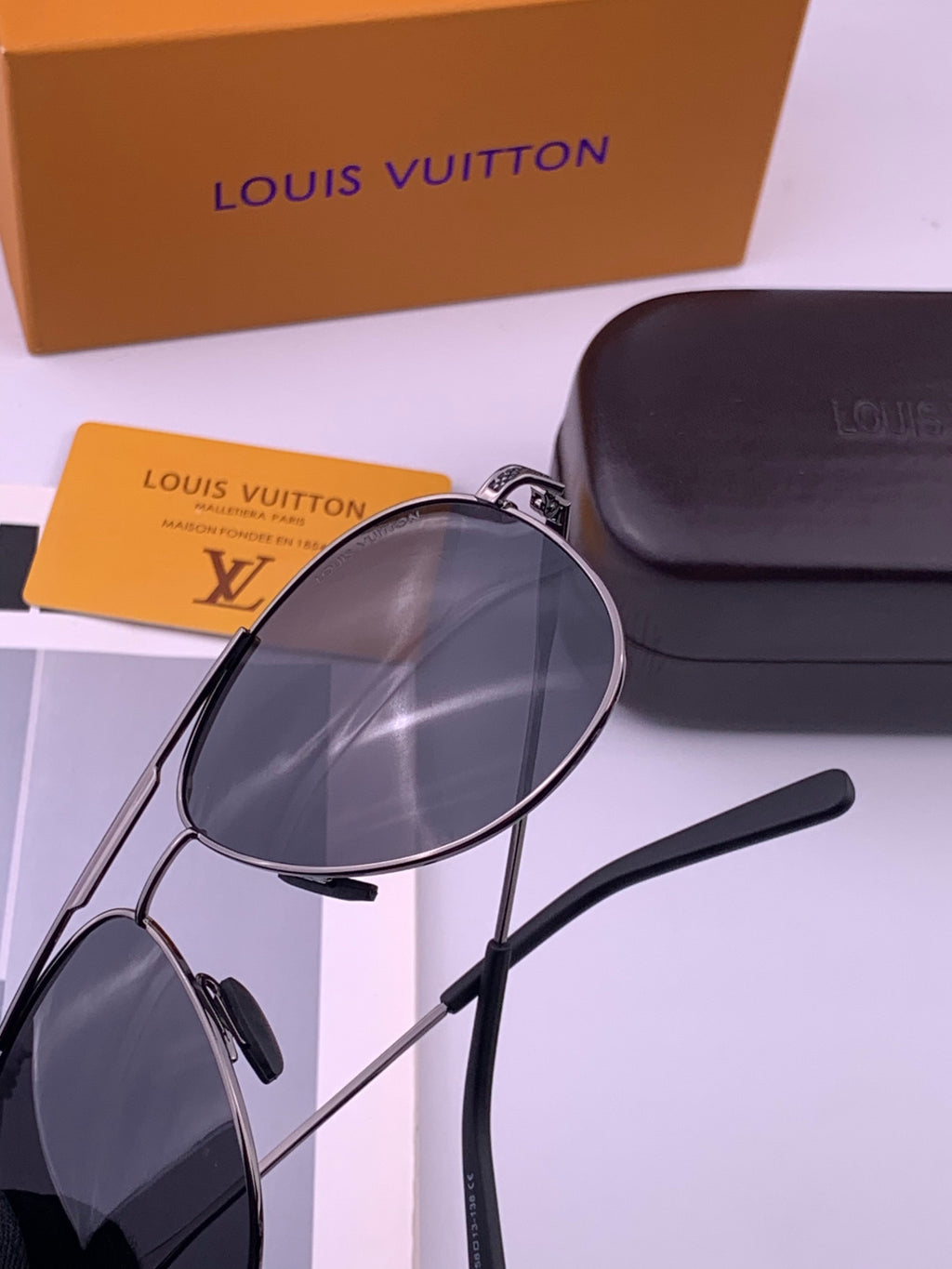 Louis Vuitton L180665 Aviator Orange Lens Sunglasses for Men & Women - detail image 5