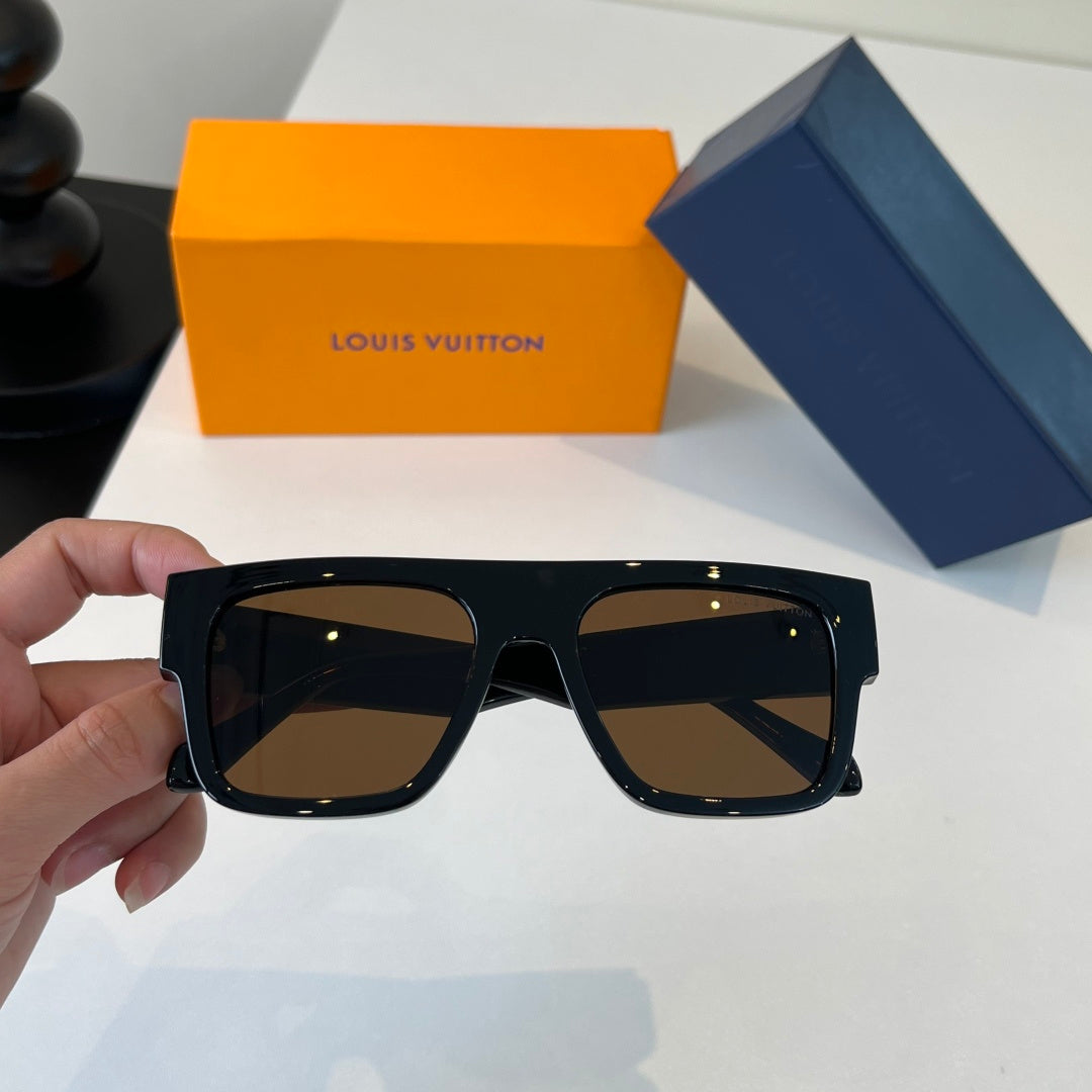 Louis Vuitton Fashion Black Lens Sunglasses for Men & Women - 414769 - detail image 5
