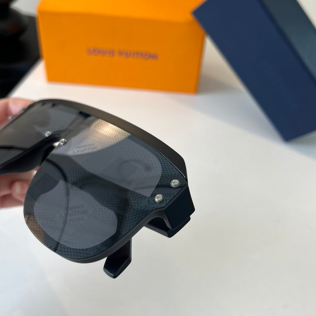 Louis Vuitton Fashion Black Lens Sunglasses for Men & Women - 381905 - detail image 6
