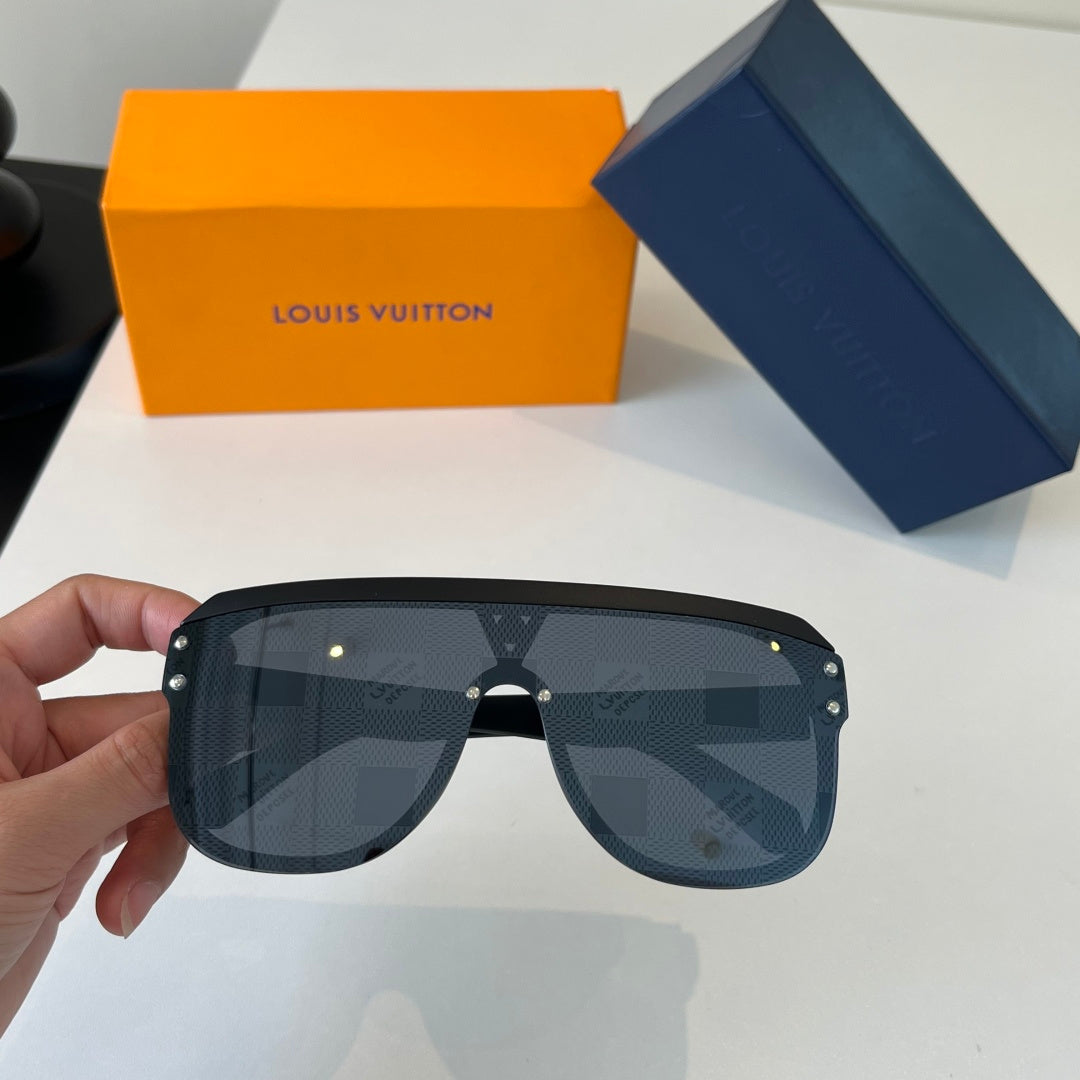 Louis Vuitton Fashion Black Lens Sunglasses for Men & Women - 381905 - detail image 5