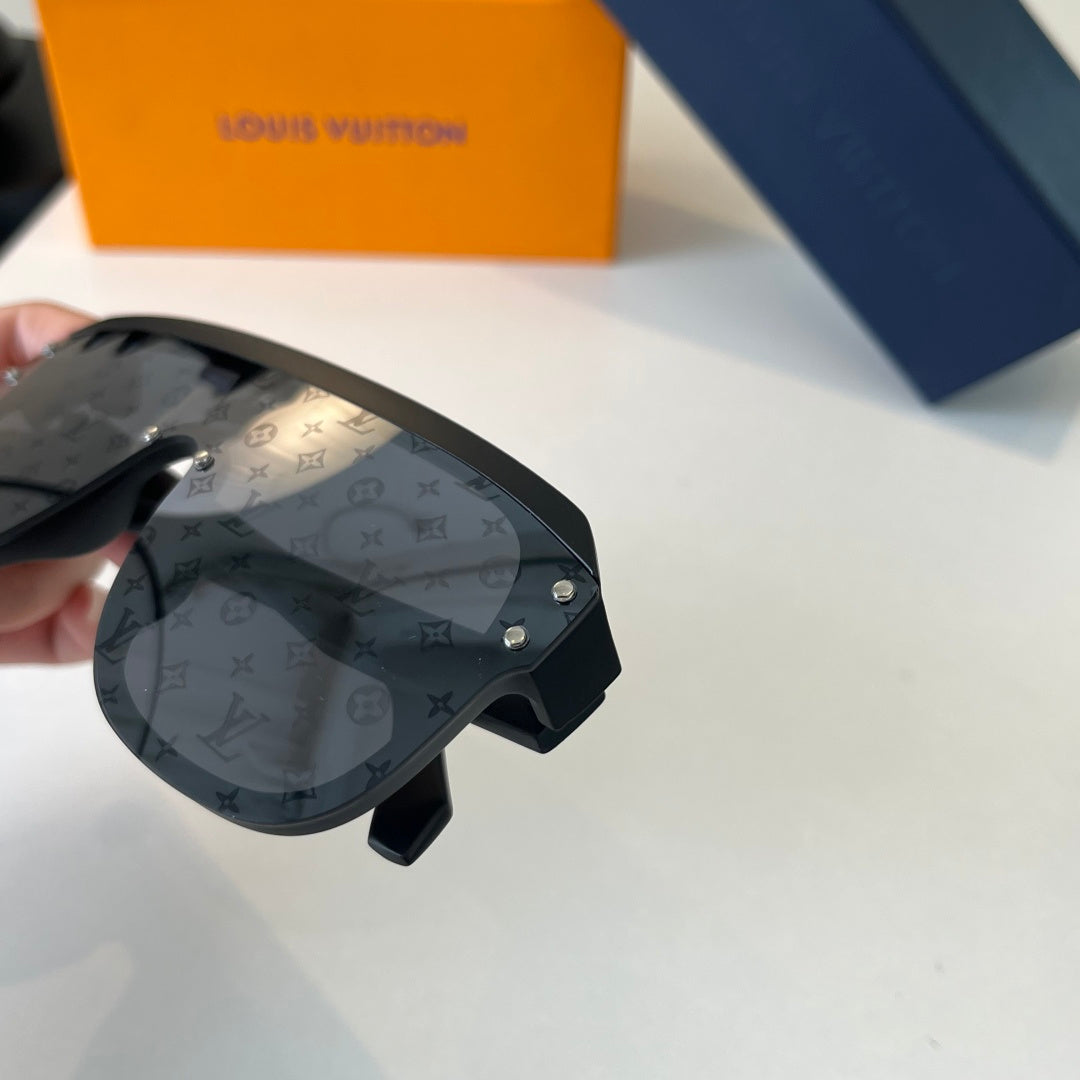Louis Vuitton Fashion Black Lens Sunglasses for Men & Women - 414775 - detail image 6