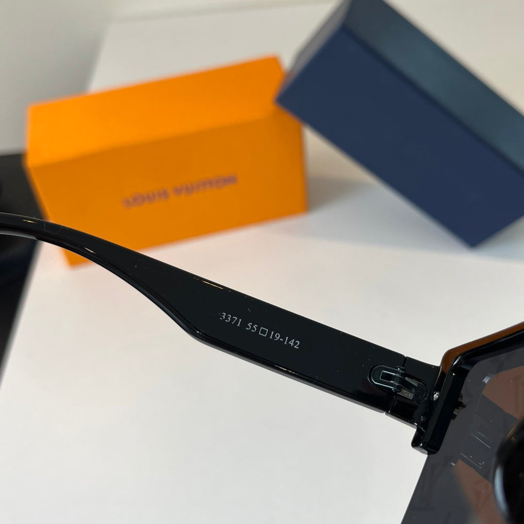 Louis Vuitton Fashion Black Lens Sunglasses for Men & Women - 414776 - detail image 10