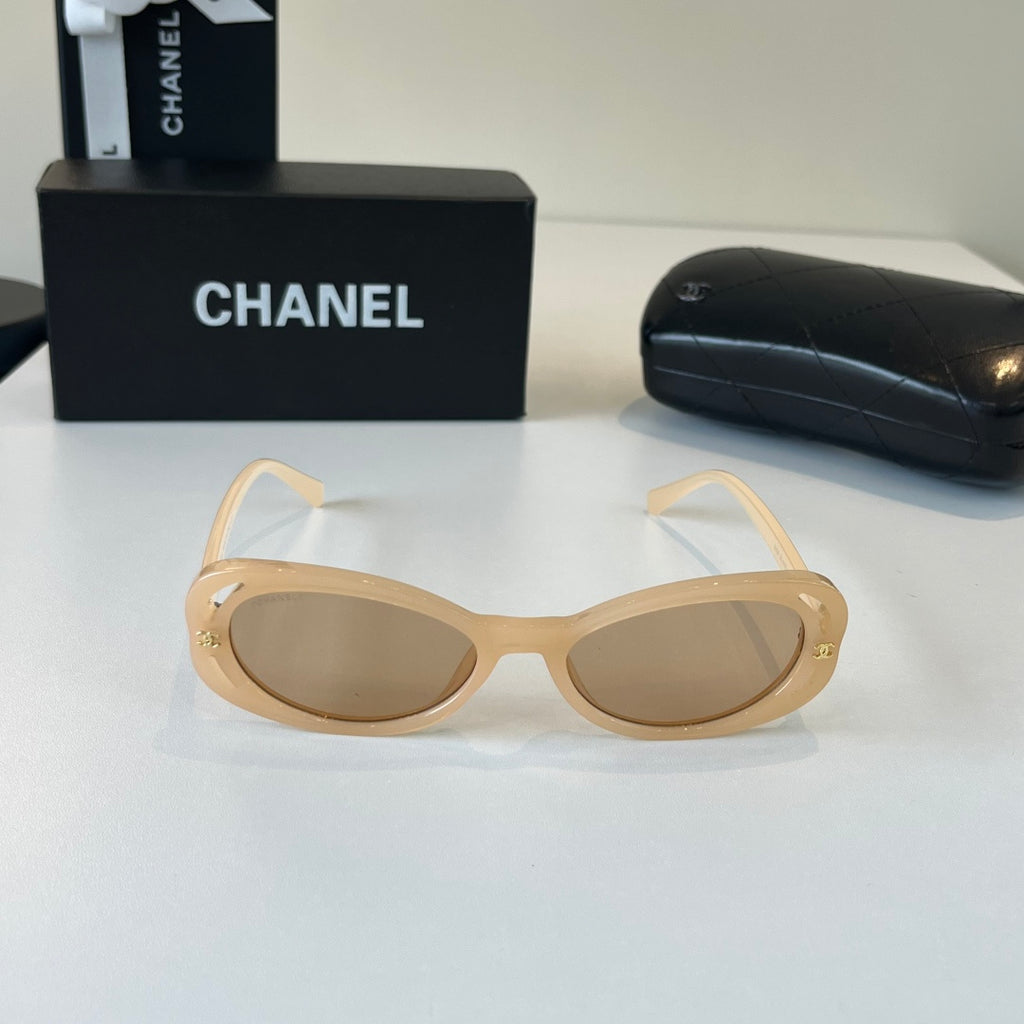 Chanel Fashion Gold Lens Sunglasses for Men & Women - 382166 - detail image 2