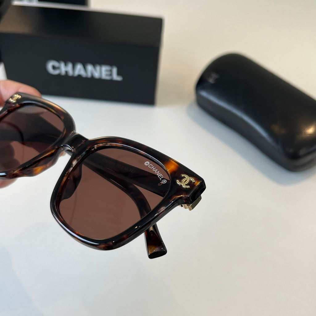 Chanel Fashion Black Lens Sunglasses for Men & Women - 415200 - detail image 6
