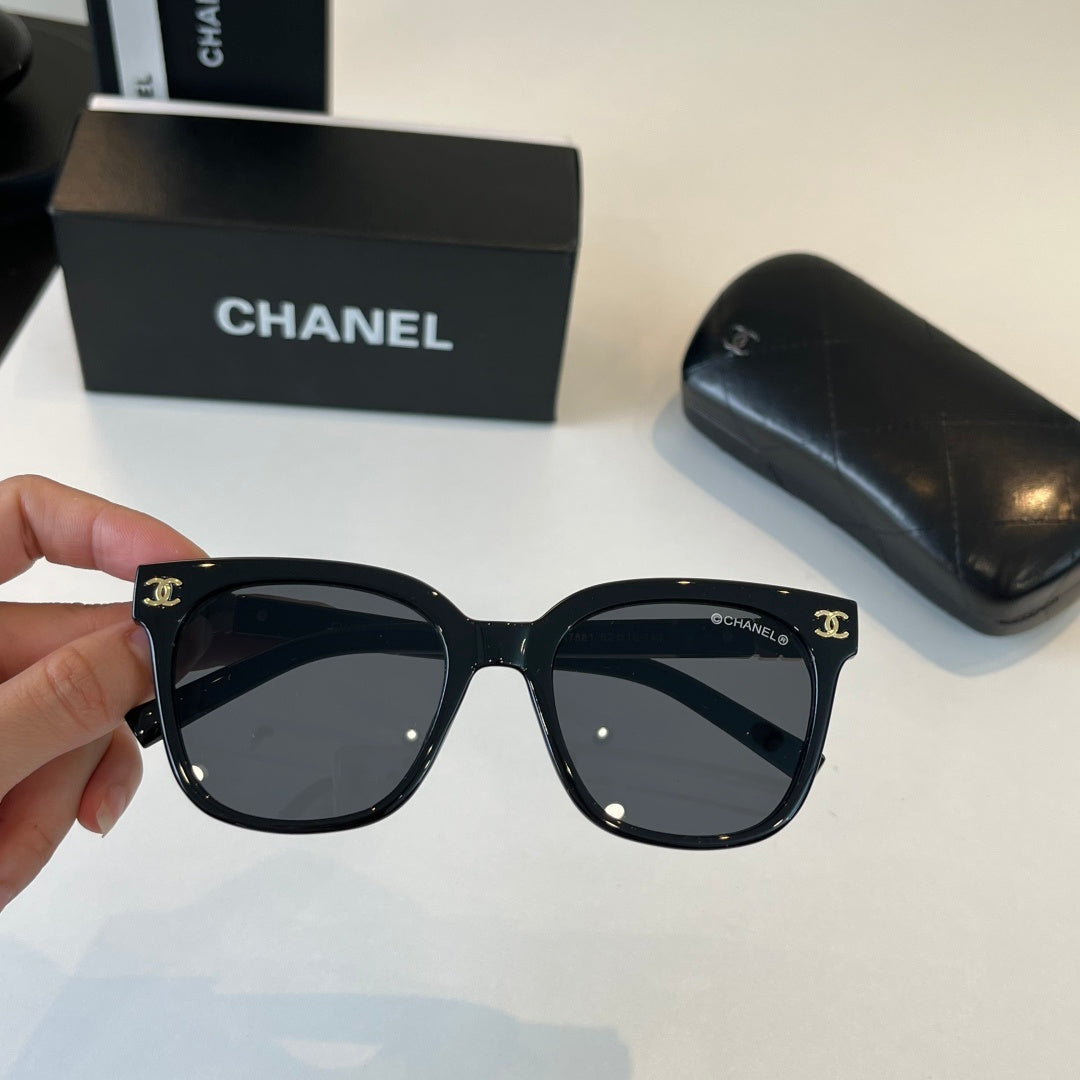 Chanel Fashion Black Lens Sunglasses for Men & Women - 382179 - detail image 5