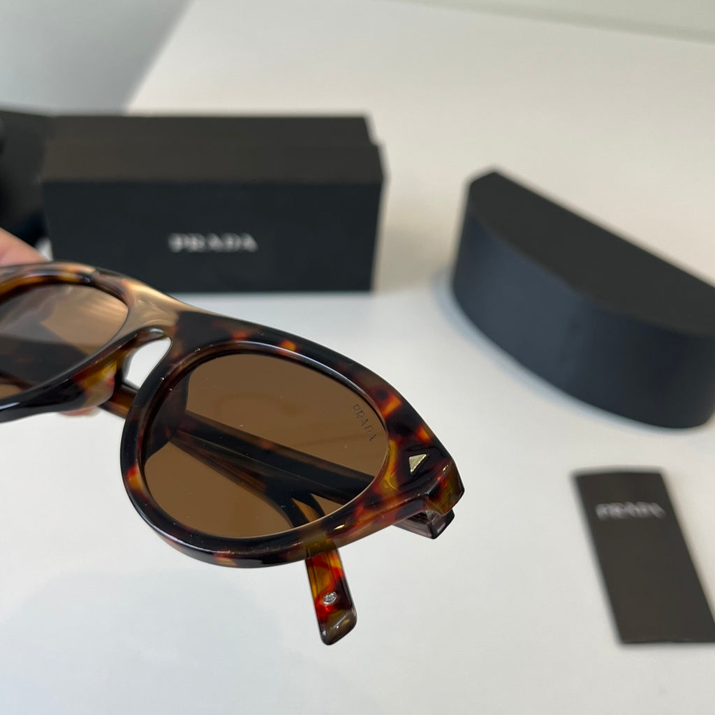 Prada Fashion Black Lens Sunglasses for Men & Women - 465635 - detail image 6