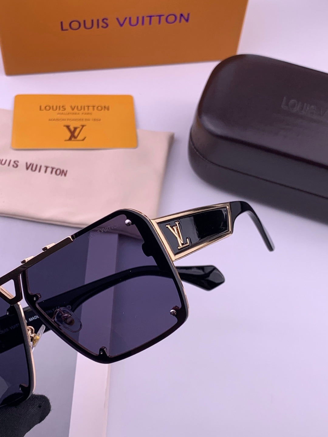 Louis Vuitton L501 Aviator Silver Lens Sunglasses for Men & Women - 357683 - detail image 4