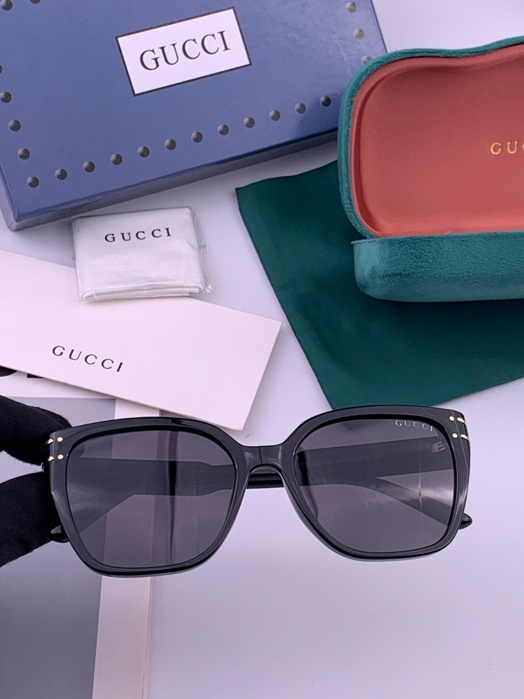 Gucci G0756 Polarized Square Black Lens Sunglasses for Men & Women - 357910