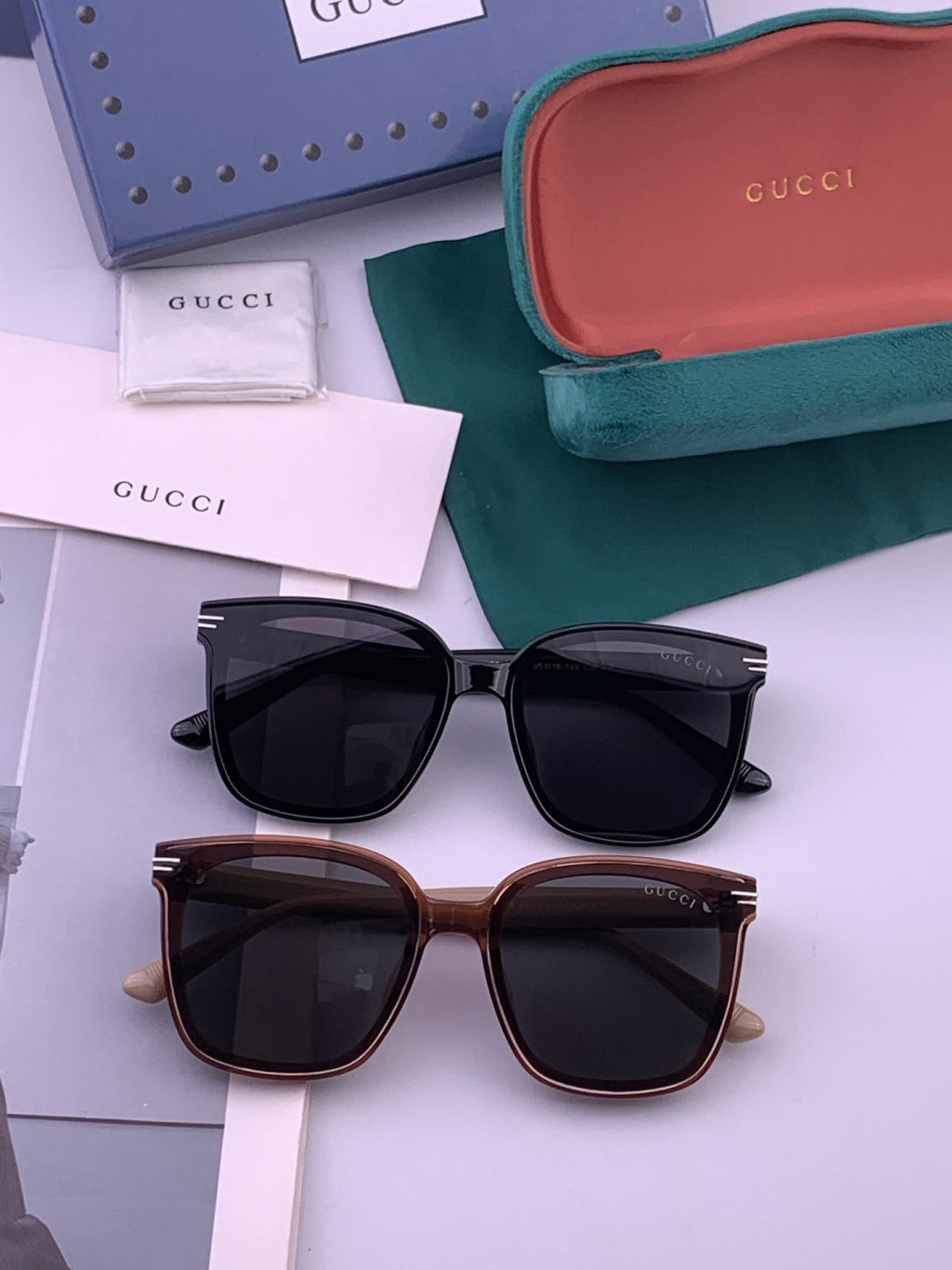 Gucci G07711 Round Black Lens Sunglasses for Men & Women - 357911 - detail image 6