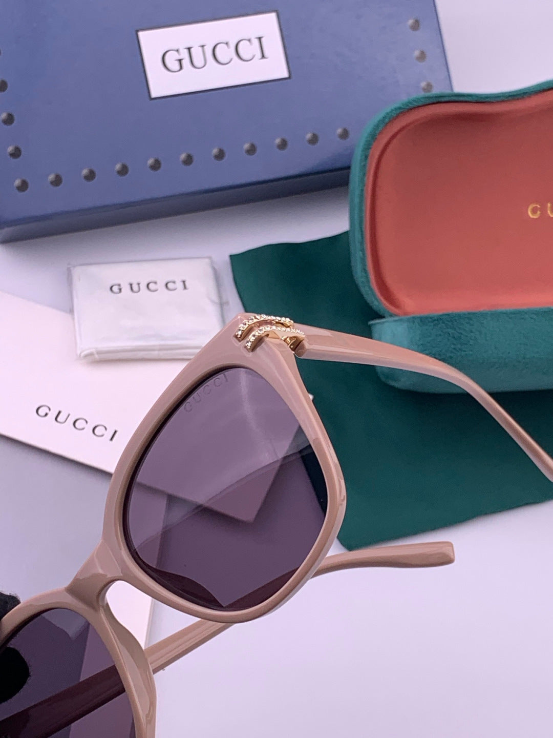 Gucci G6753 Round Black Lens Sunglasses for Men & Women - 357913 - detail image 2