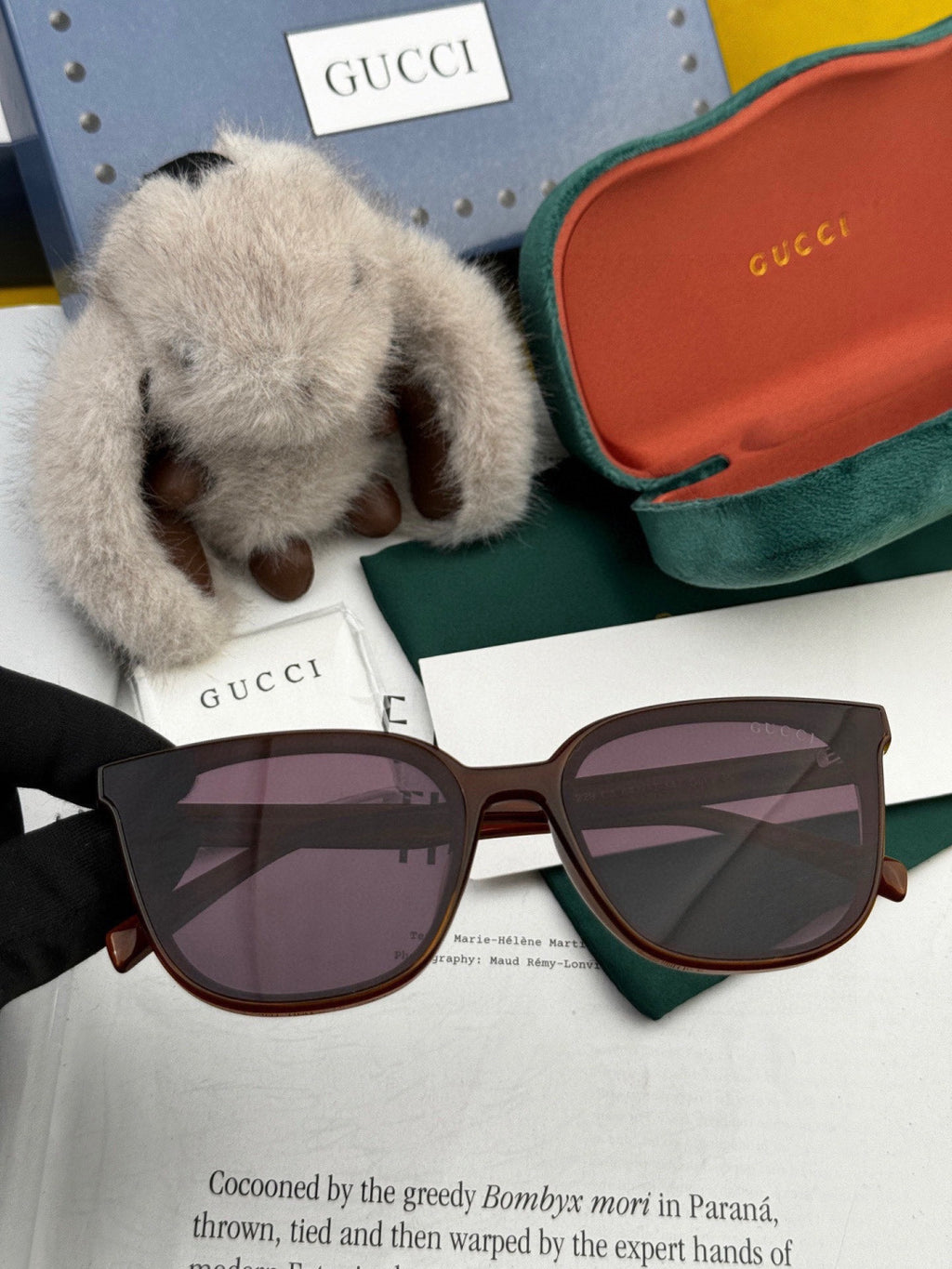 Gucci G97722 Polarized Square Gold Lens Sunglasses for Women - 357918 - detail image 2