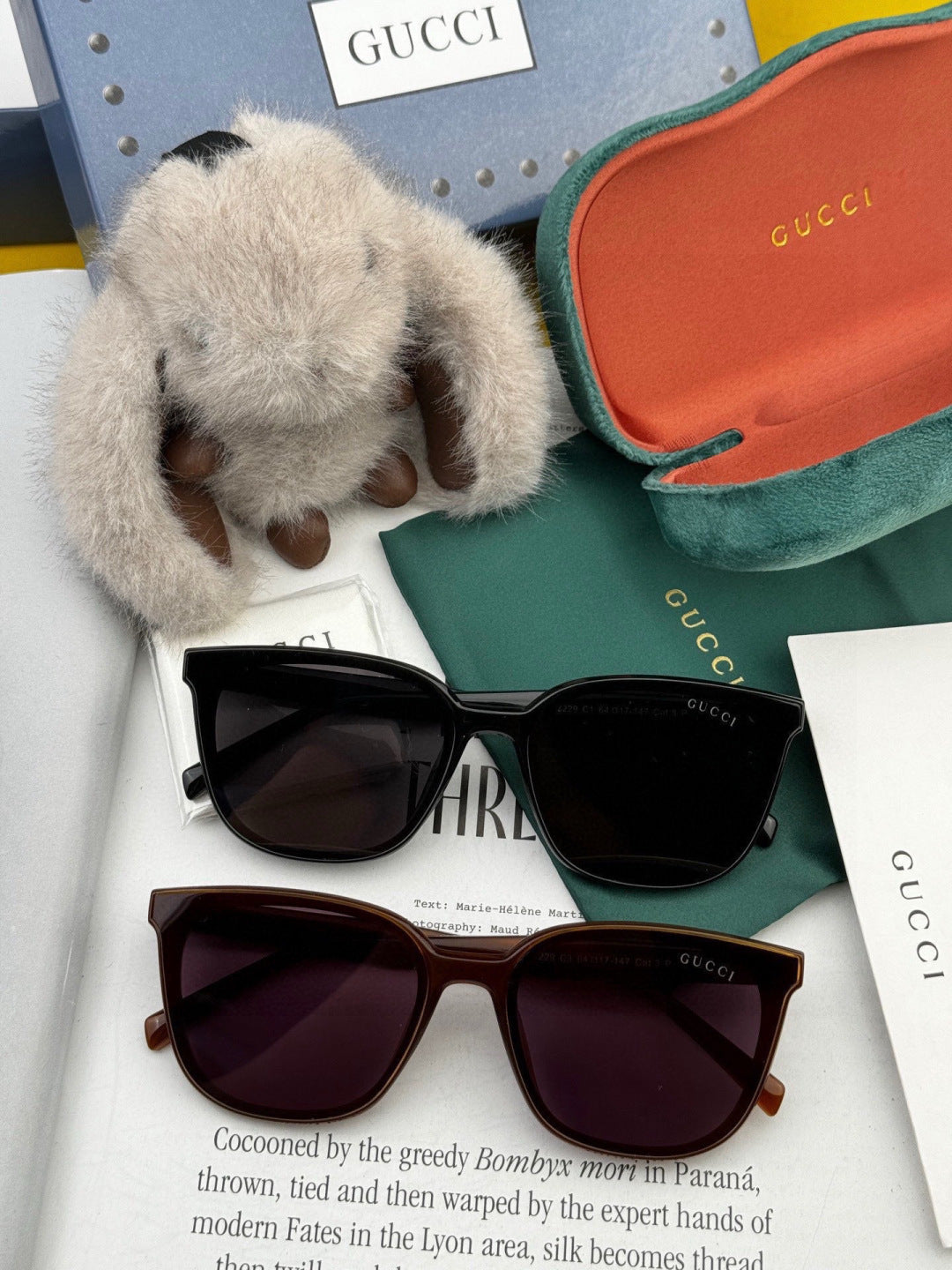 Gucci G97722 Polarized Square Gold Lens Sunglasses for Women - 357918 - detail image 6