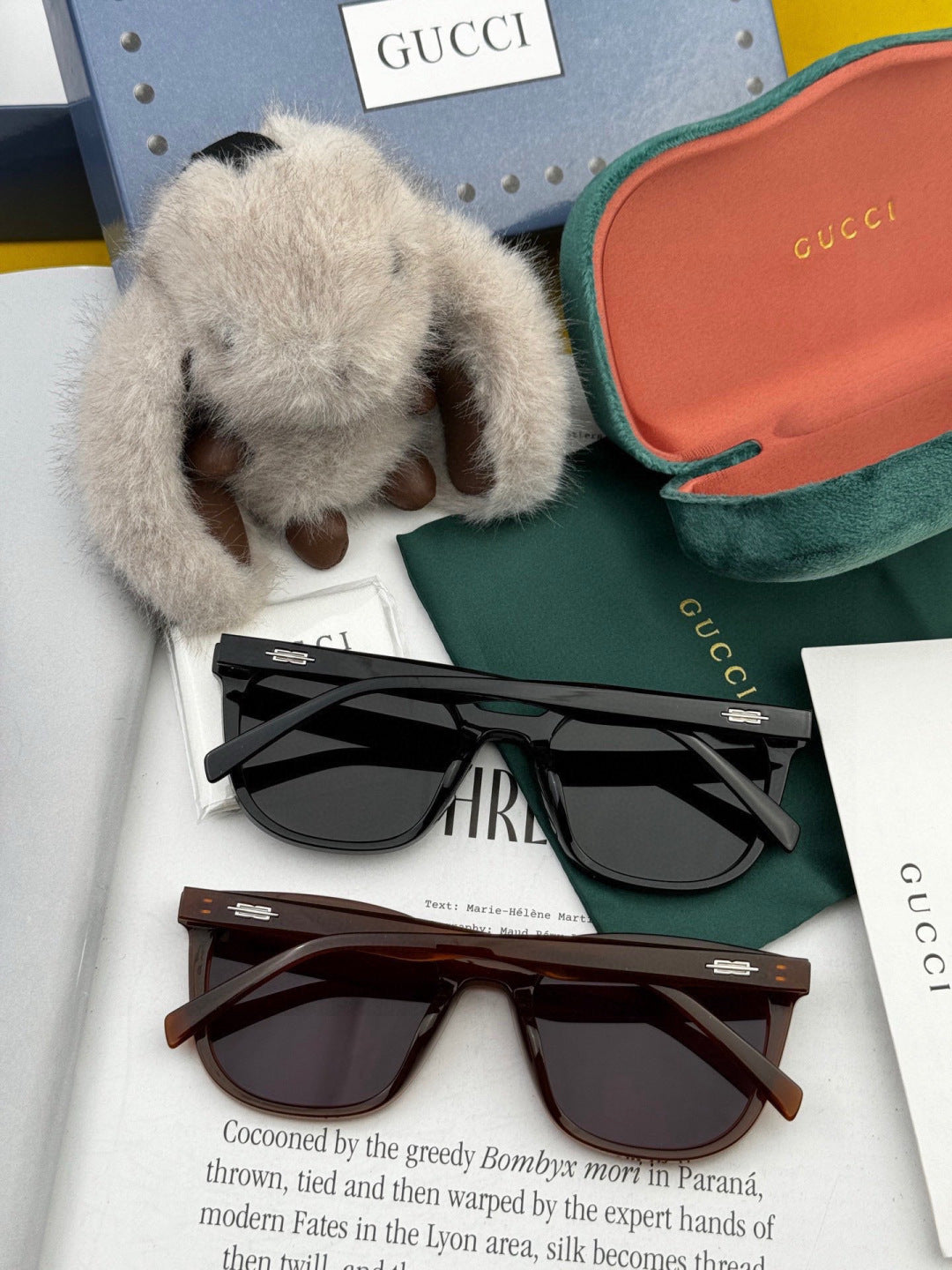 Gucci G97722 Polarized Square Gold Lens Sunglasses for Women - 357918 - detail image 5