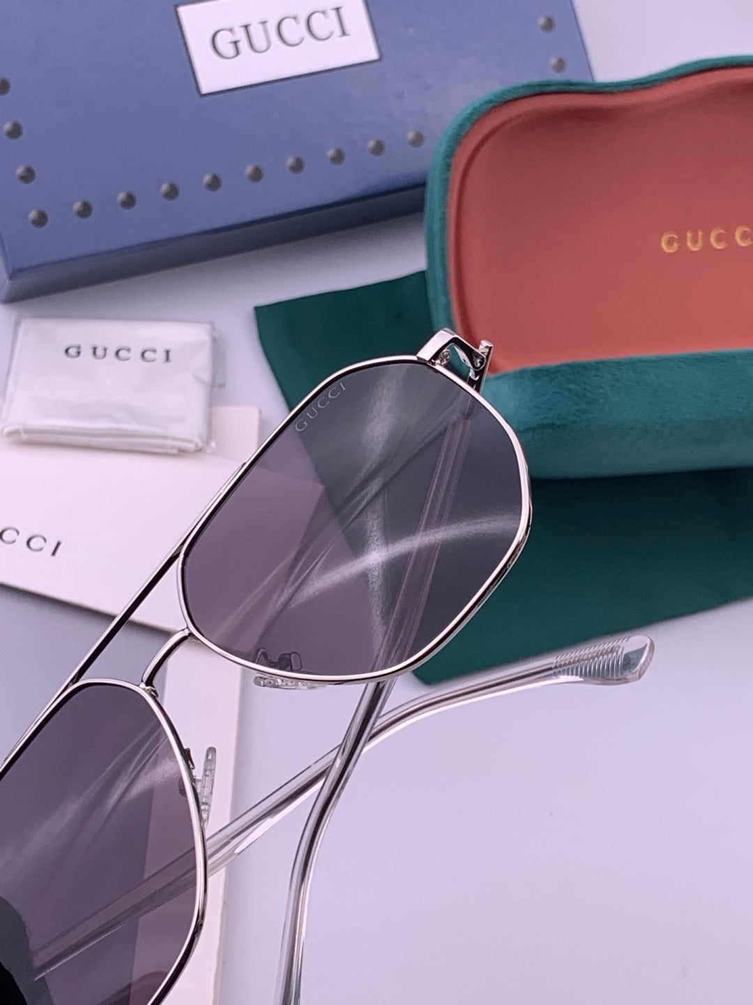 Gucci G4202 Polarized Aviator Orange Lens Sunglasses for Men & Women - 357923 - detail image 3