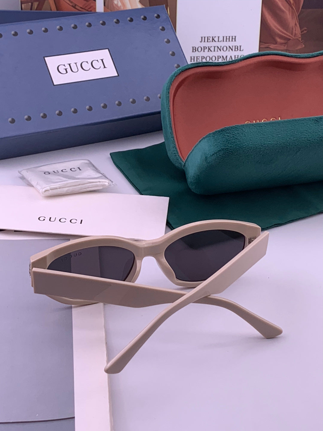Gucci G0111 Polarized Square Black Lens Sunglasses for Women - detail image 4
