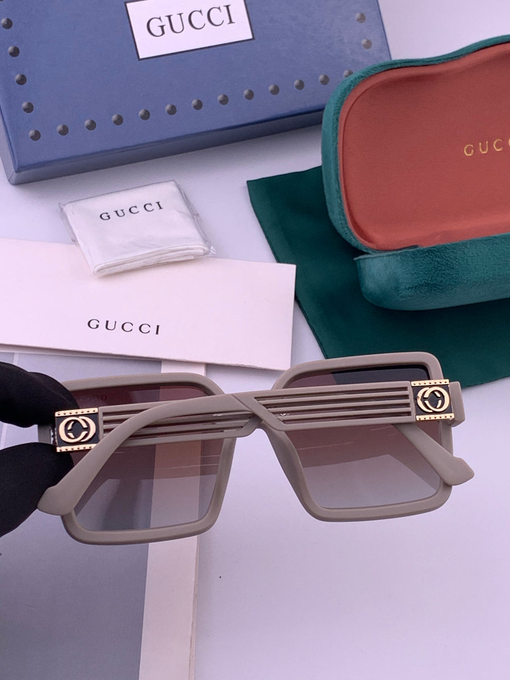 Gucci G2519 Polarized Fashion Black Lens Sunglasses for Women - 357933 - detail image 5
