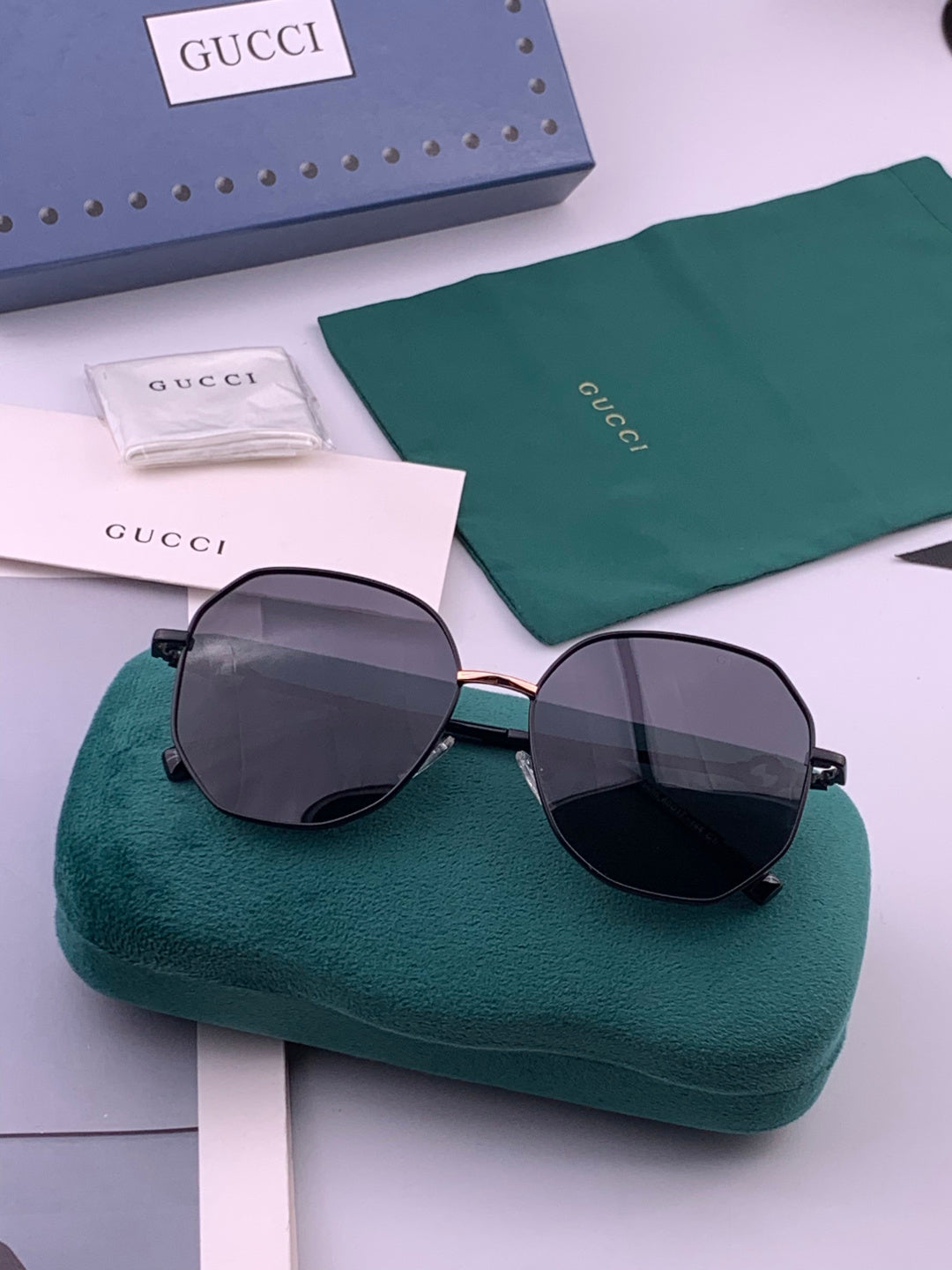 Gucci G6365 Square Black Lens Sunglasses for Men & Women - detail image 6
