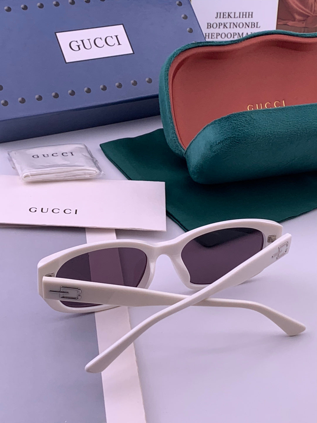 Gucci G7106 Polarized Fashion Black Lens Sunglasses for Men & Women - 357892 - detail image 5