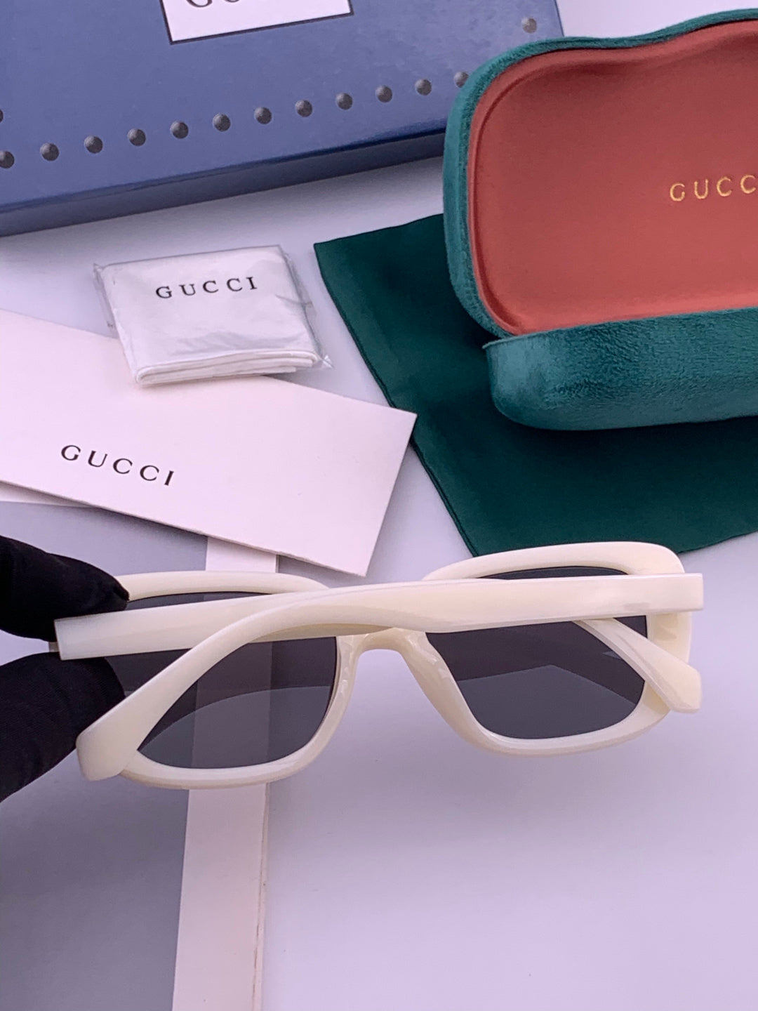 Gucci G5906 Polarized Square Black Lens Sunglasses for Men & Women - 357894 - detail image 6