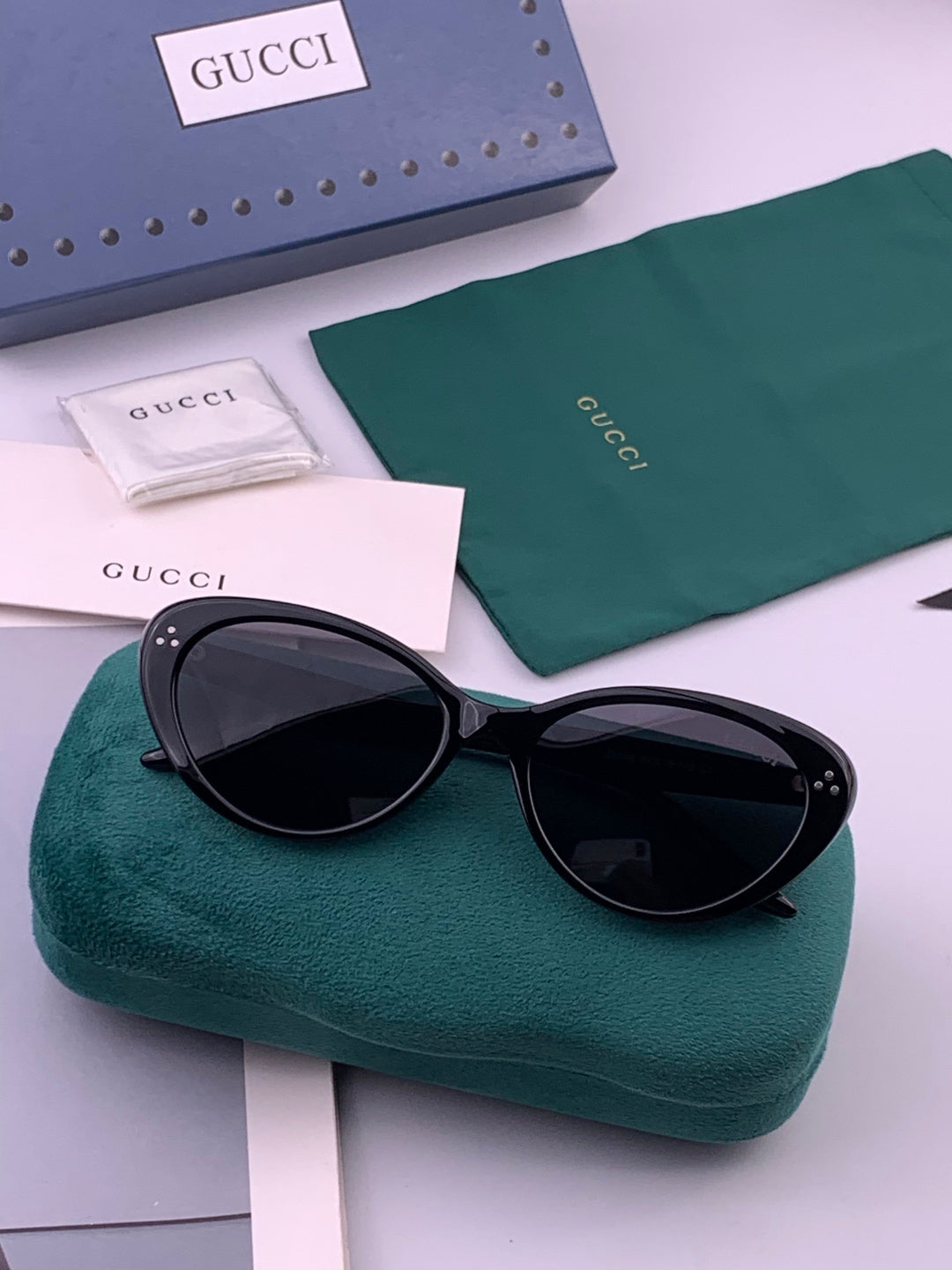 Gucci G65504 Polarized Fashion Black Lens Sunglasses for Men & Women - 357895 - detail image 6