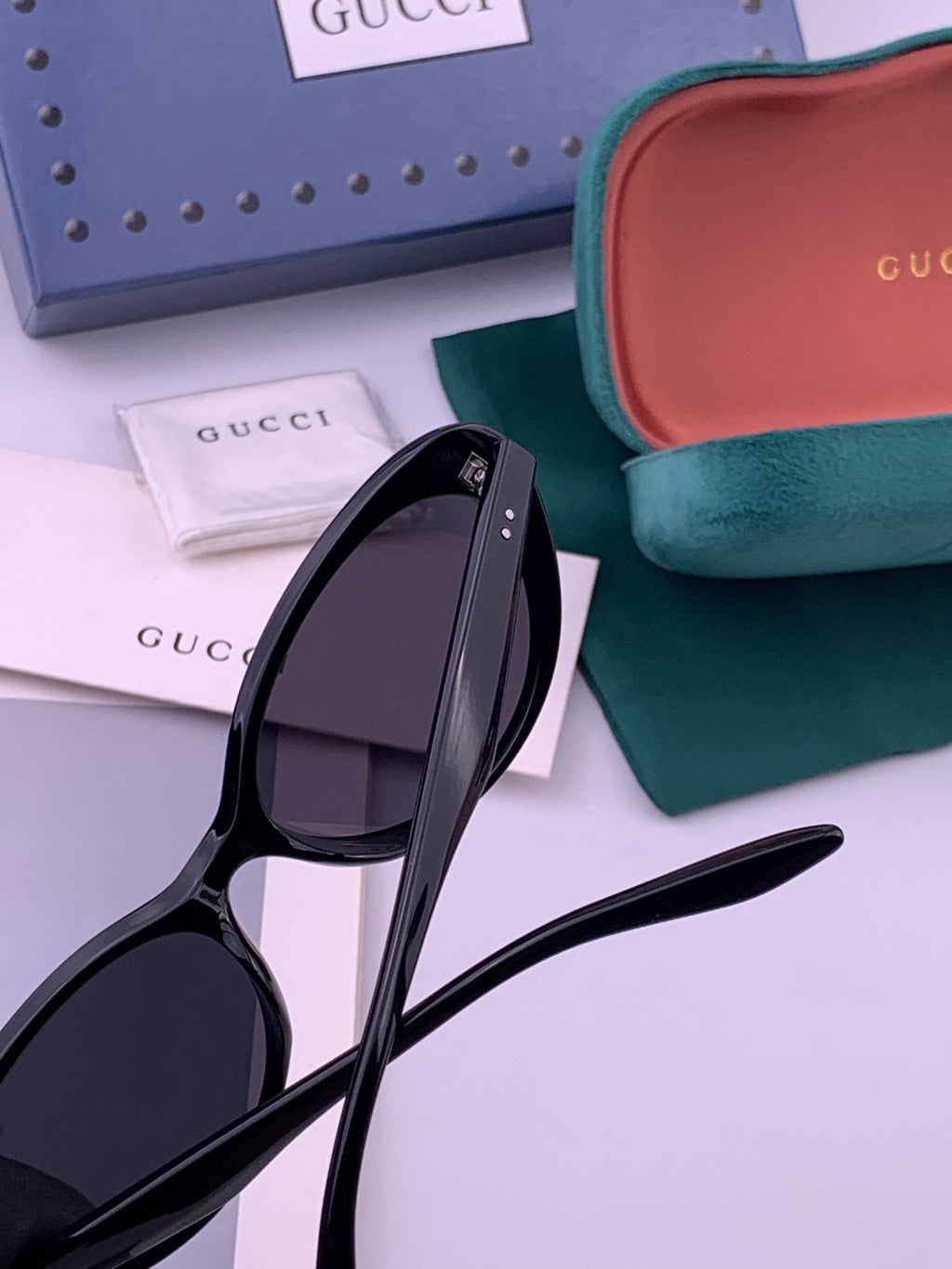 Gucci G65504 Polarized Fashion Black Lens Sunglasses for Men & Women - 357895 - detail image 3