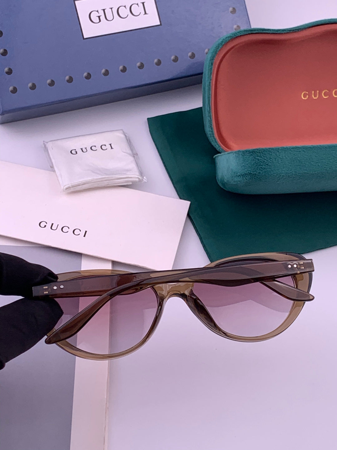 Gucci G65504 Polarized Fashion Black Lens Sunglasses for Men & Women - 357896 - detail image 6