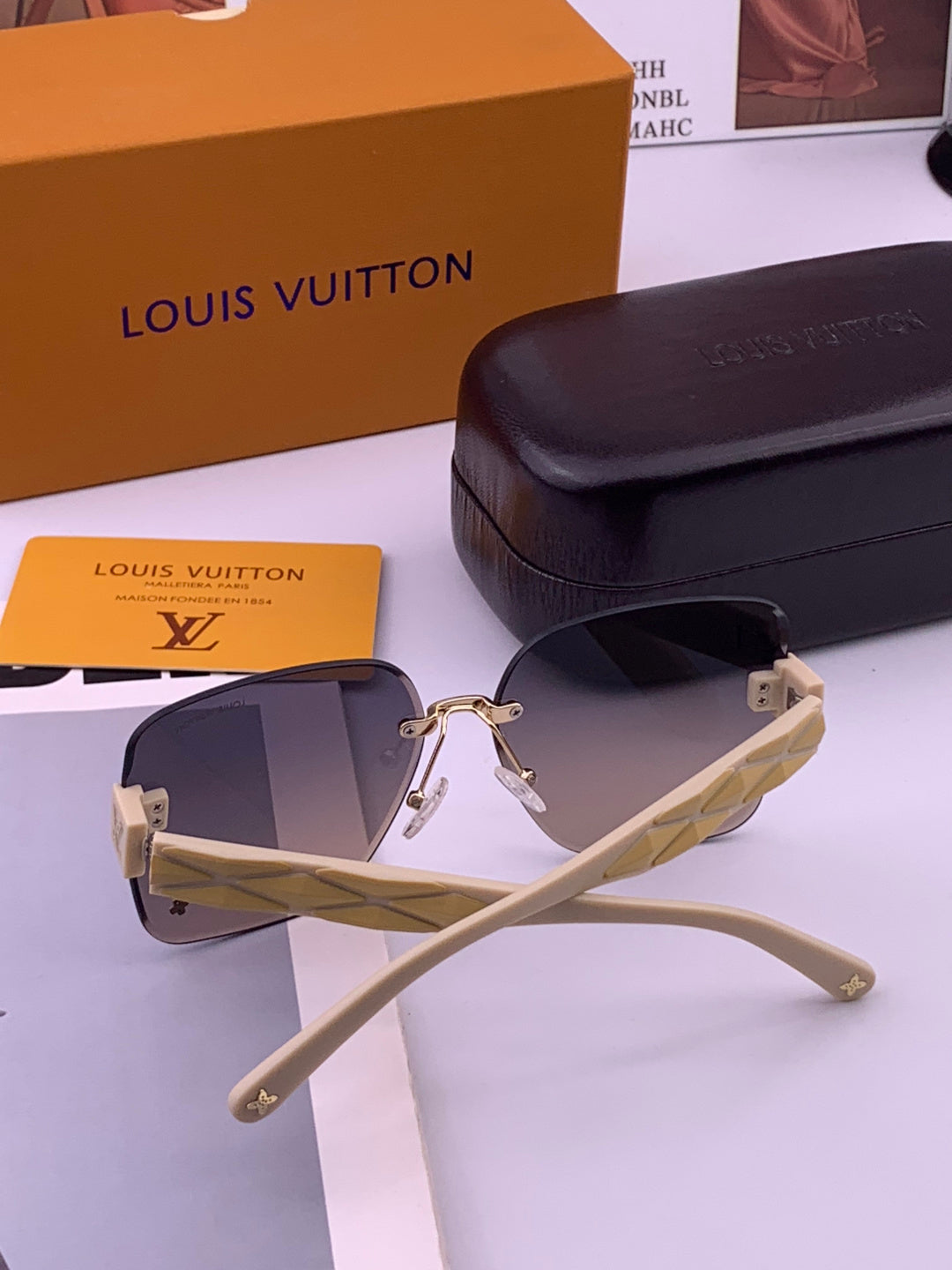 Louis Vuitton L1550 Square Brown Lens Sunglasses for Men & Women - 357732 - detail image 7
