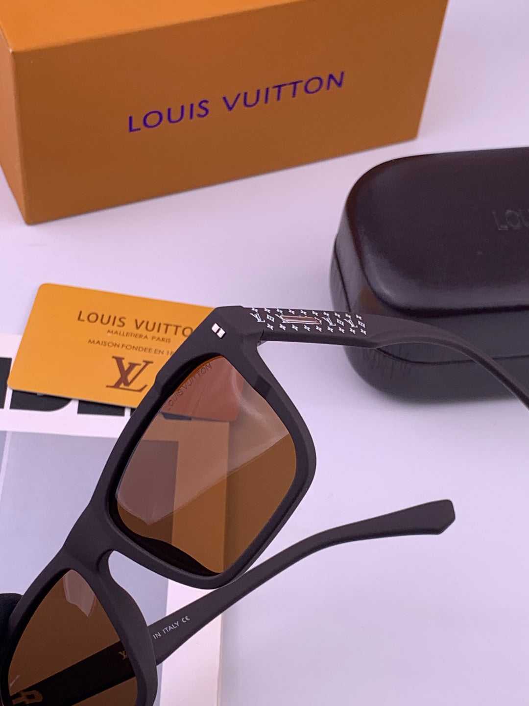 Louis Vuitton L8510 Square Brown Lens Sunglasses for Men & Women - 357733 - detail image 3