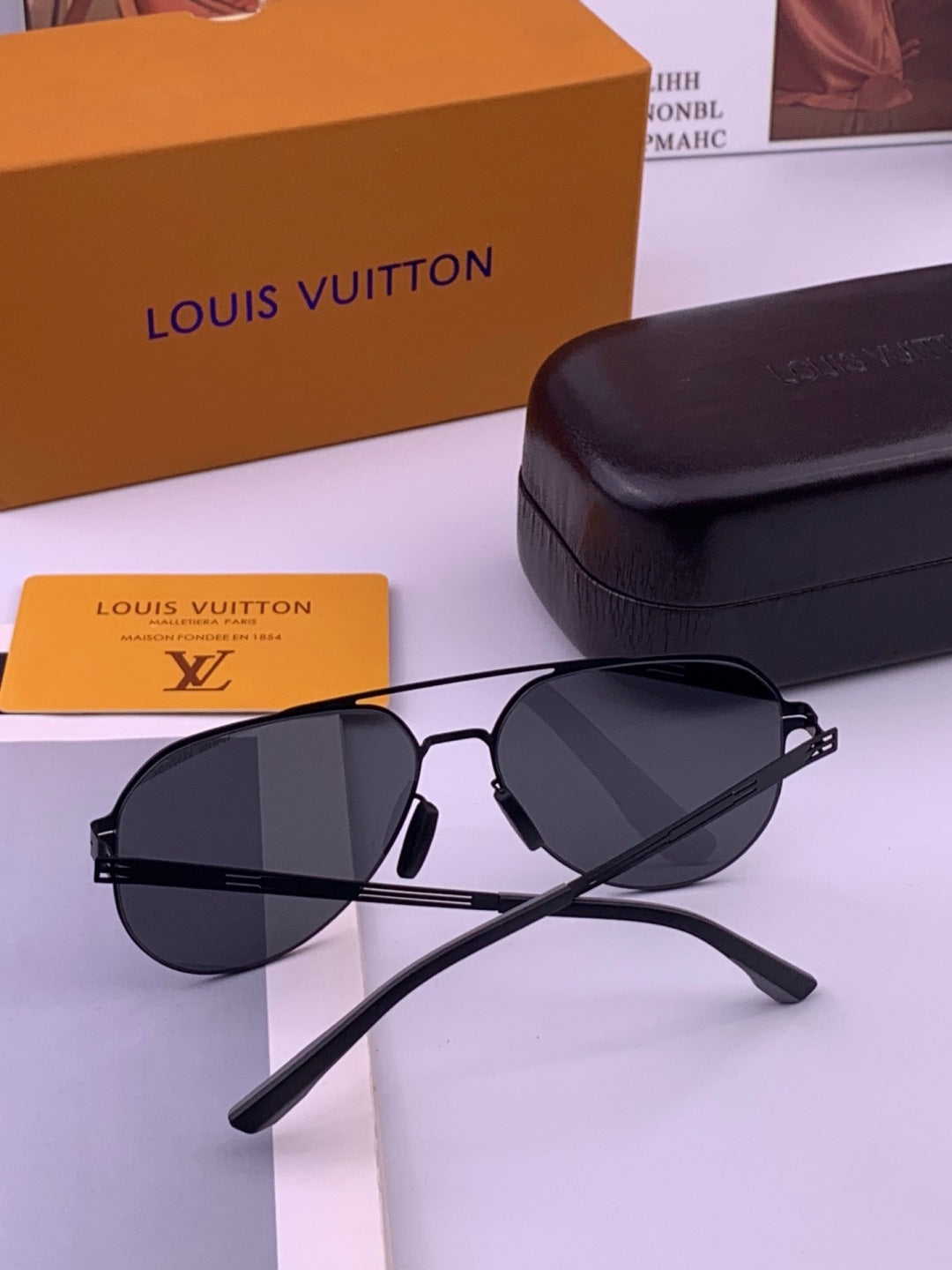 Louis Vuitton L39 Fashion Gold Lens Sunglasses for Men & Women - 357717 - detail image 6