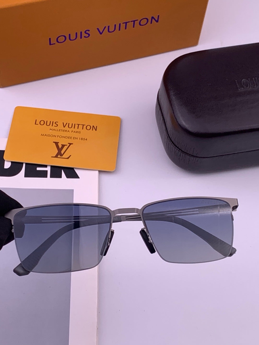 Louis Vuitton L510 Fashion Gold Lens Sunglasses for Men & Women - 357721