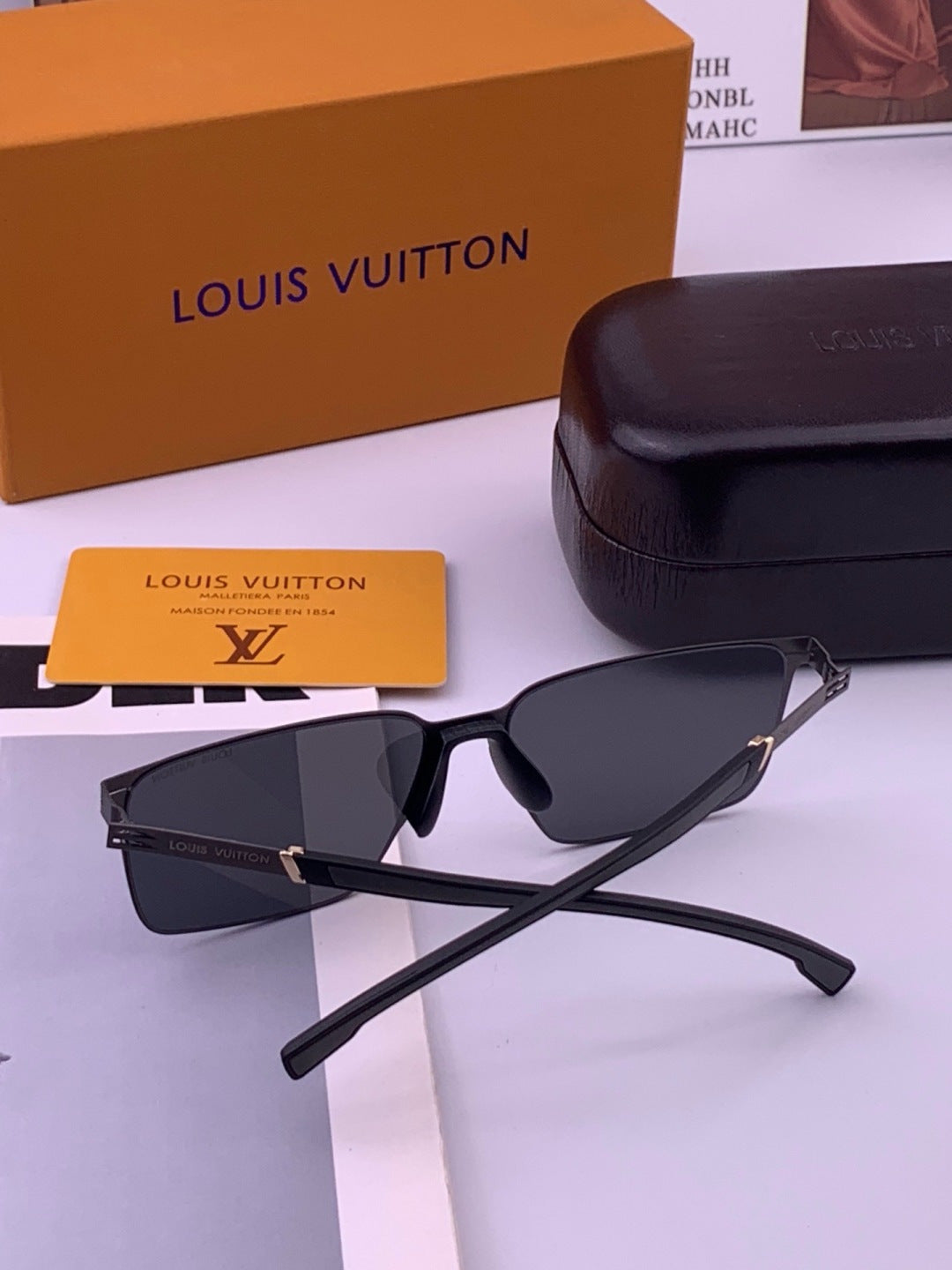 Louis Vuitton L316 Fashion Brown Lens Sunglasses for Men & Women - 357725 - detail image 4