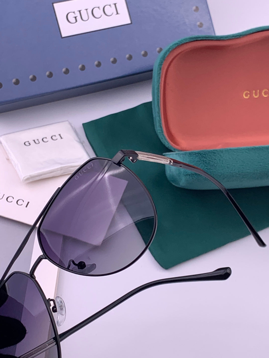 Gucci 5327 Polarized Aviator Gold Lens Sunglasses for Men & Women - 357886 - detail image 5