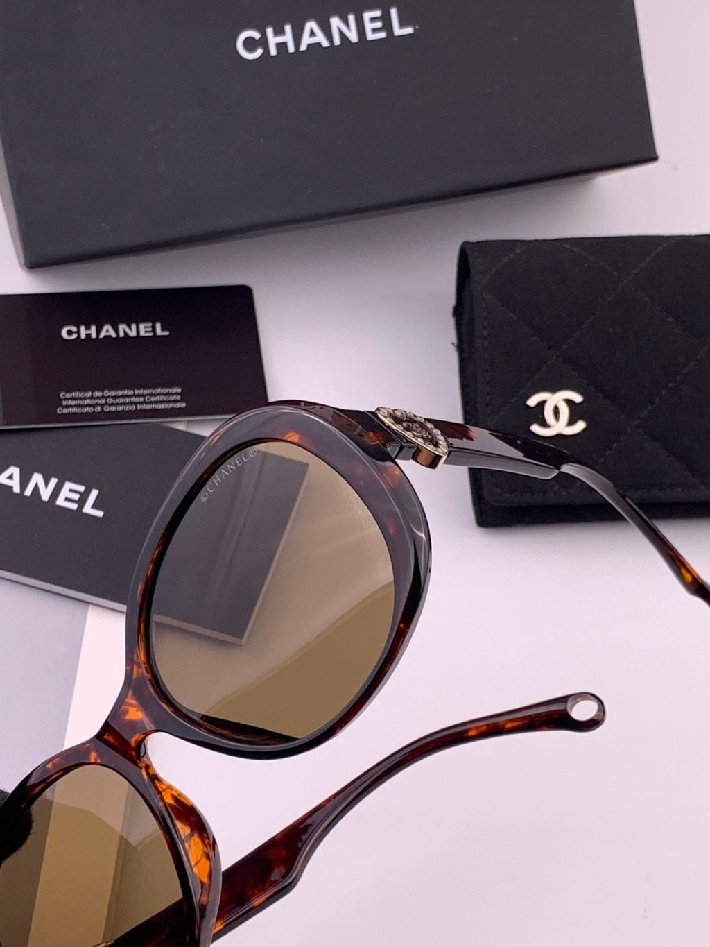 Chanel CH6788 Polarized Oversized Black Lens Sunglasses for Men & Wom - 357984 - detail image 3